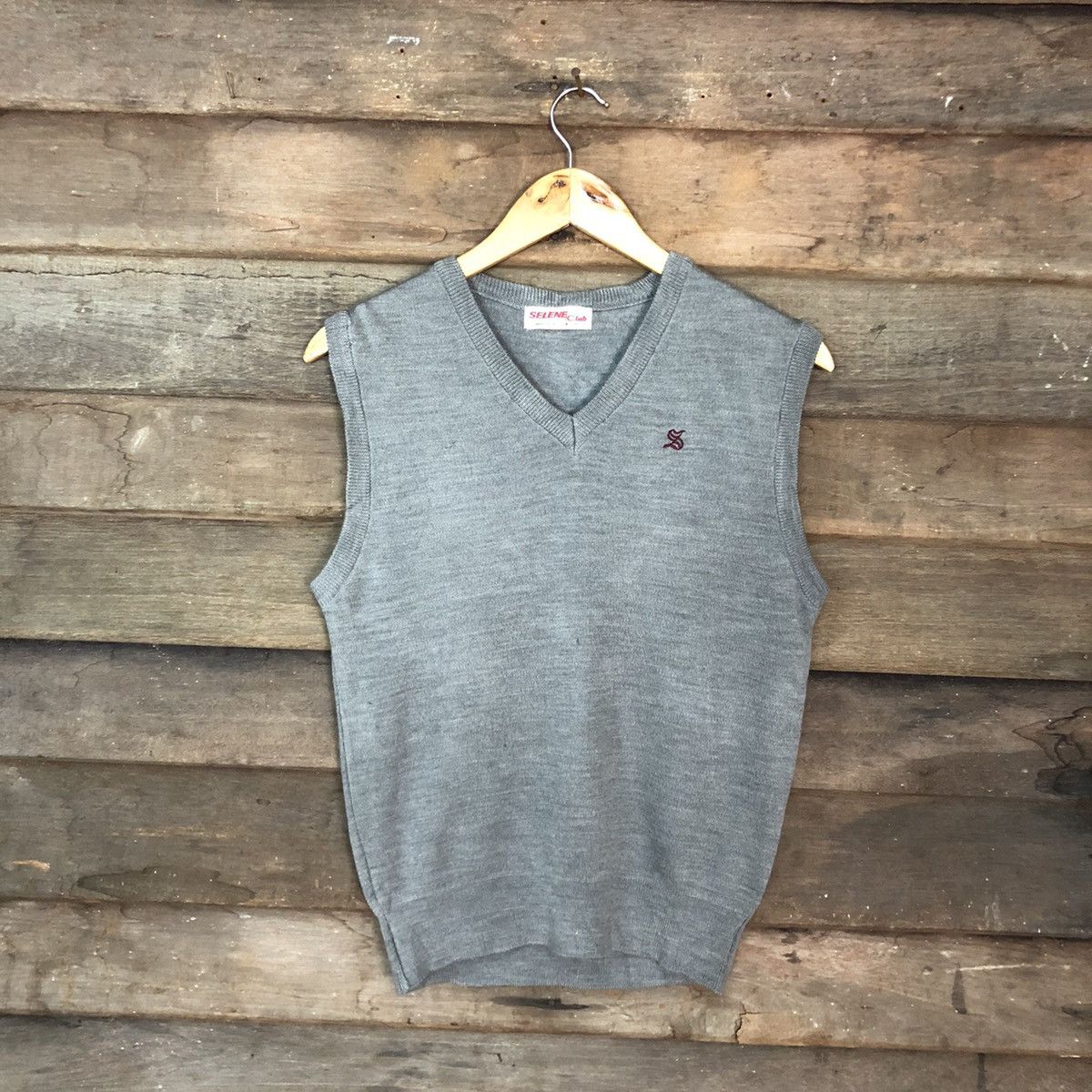 Japanese Brand Retro Sleeveless Knit by "Selene Club" STREETWEARSTEAL Size US S / EU 44-46 / 1 - 1 Thumbnail