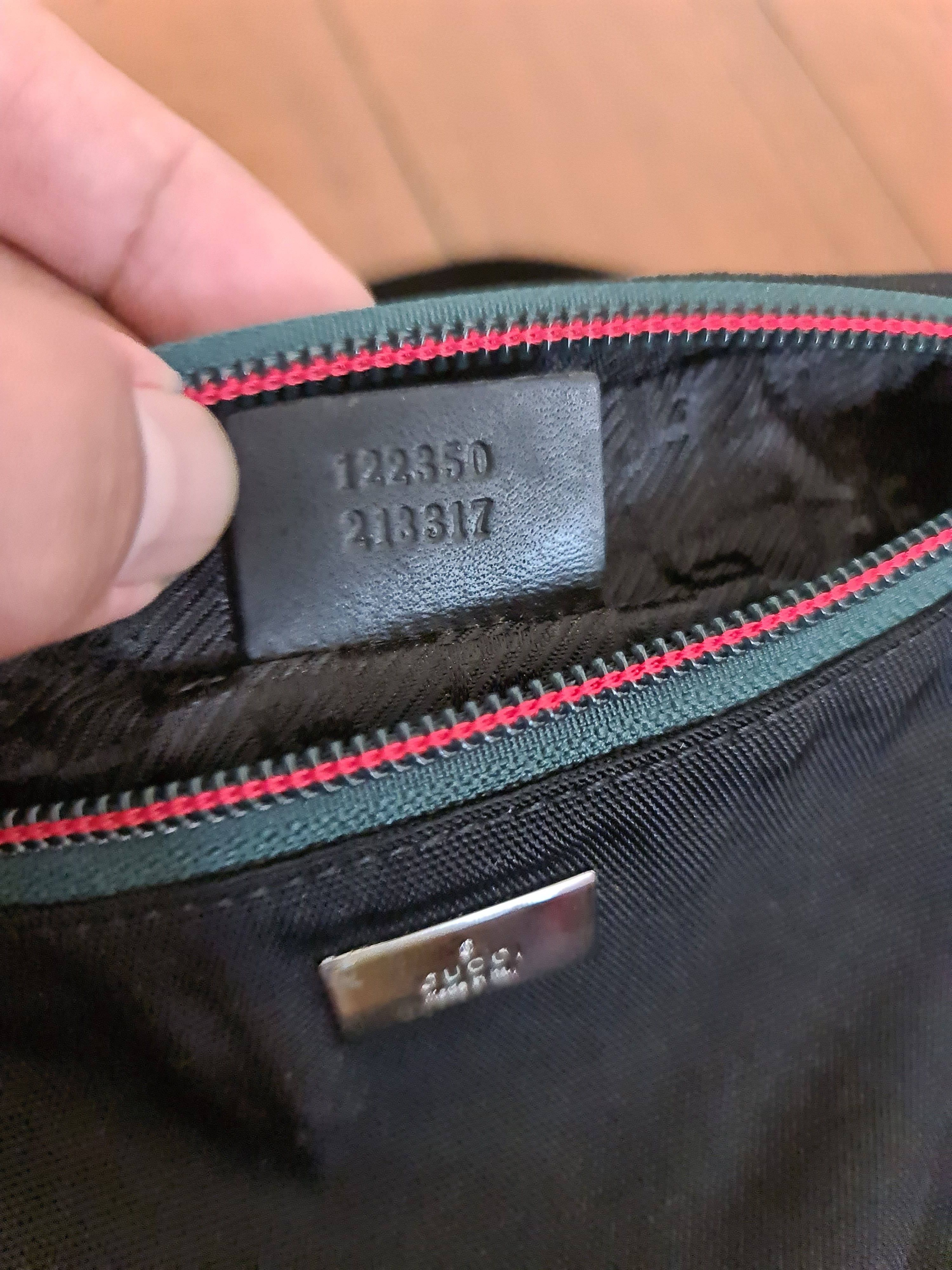 Gucci Rare GUCCI Black Canvass Web Zip Drawstring Beltbag Size ONE SIZE - 2 Thumbnail