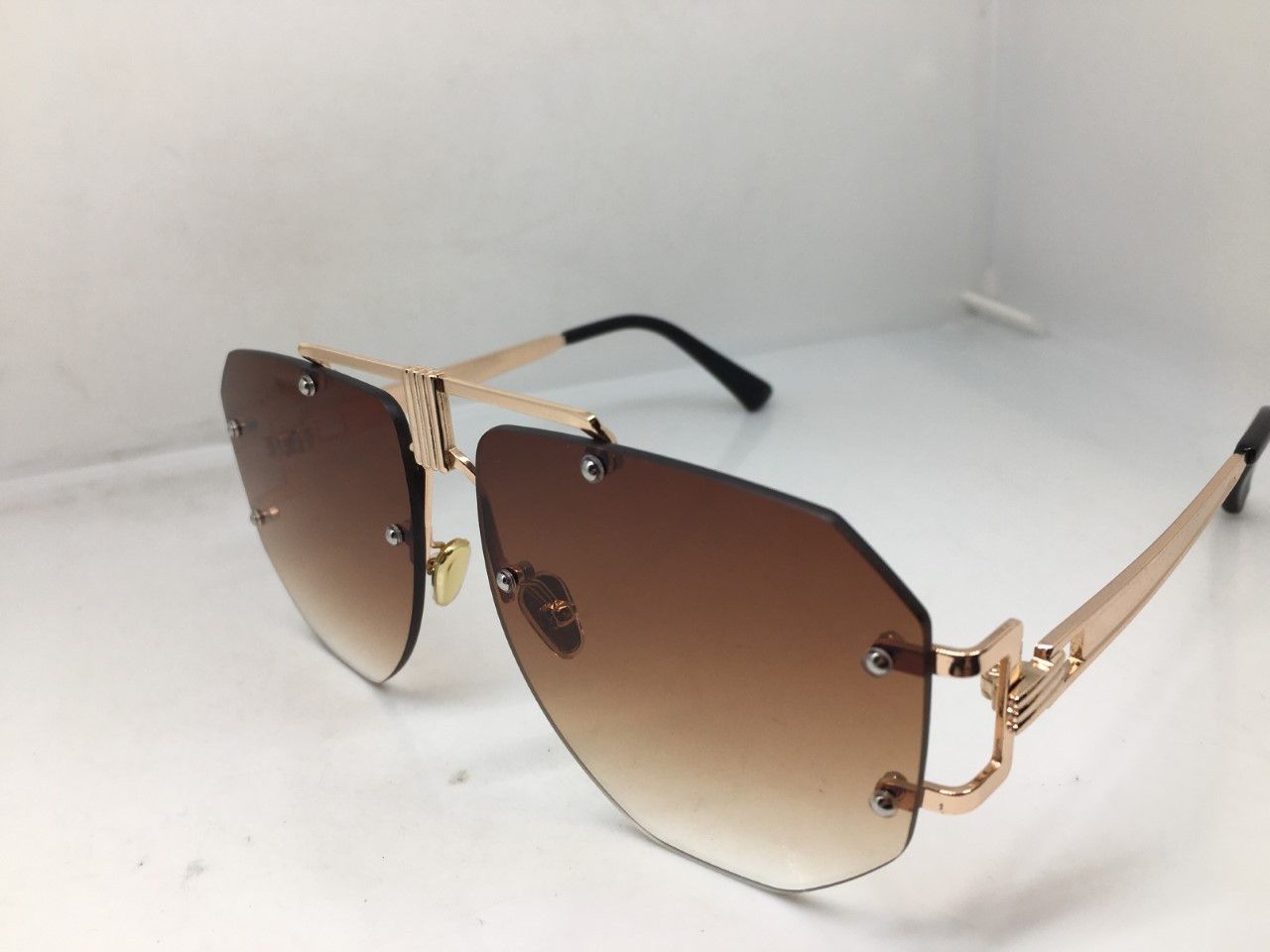 Vintage MOD N.Y.C. RAPPER HIP HOP ARTIST BEAT BOX RIMLESS SUNGLASSES Size ONE SIZE - 4 Thumbnail