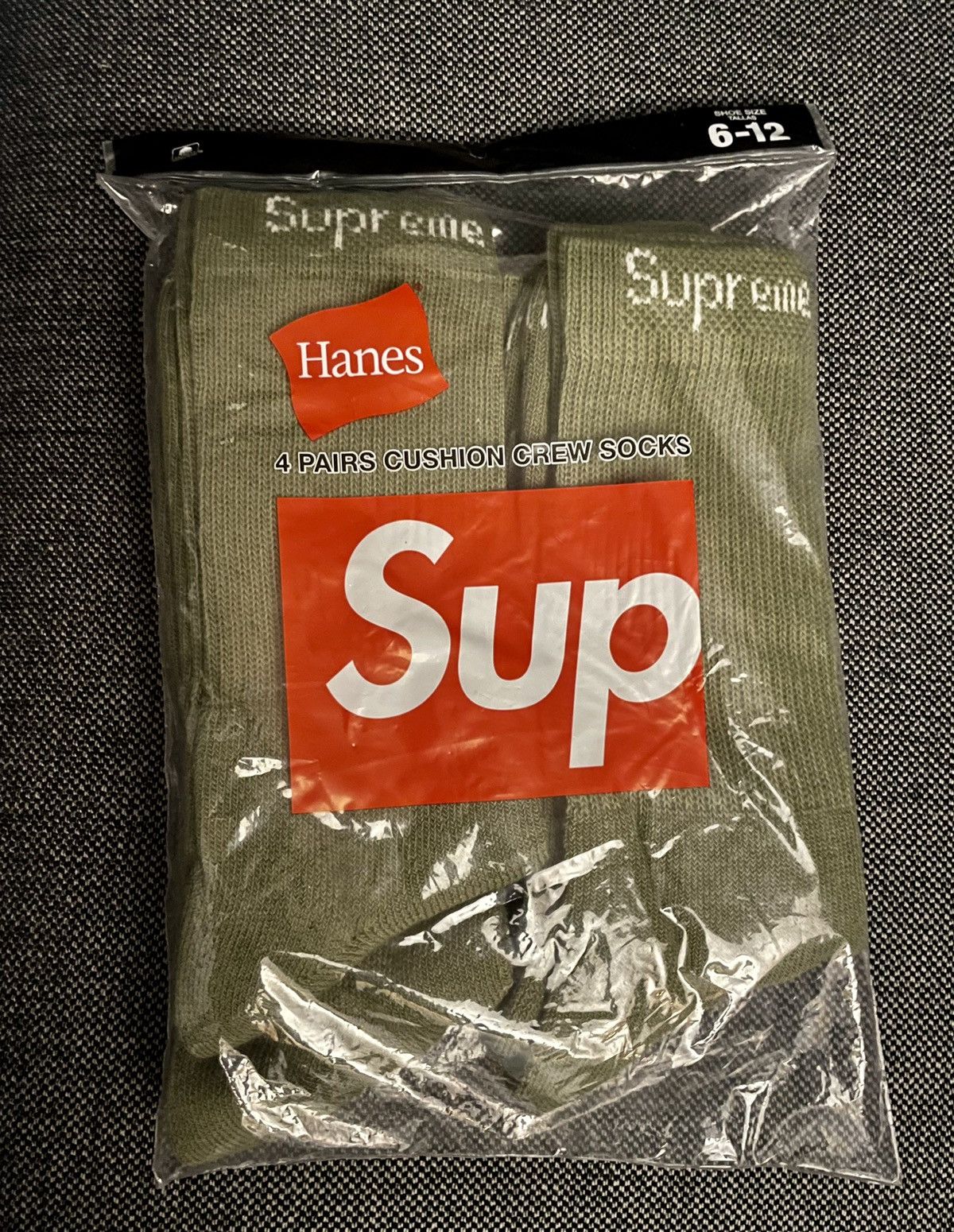 Supreme Hanes Olive Cushion Crew Socks (4 Pack)