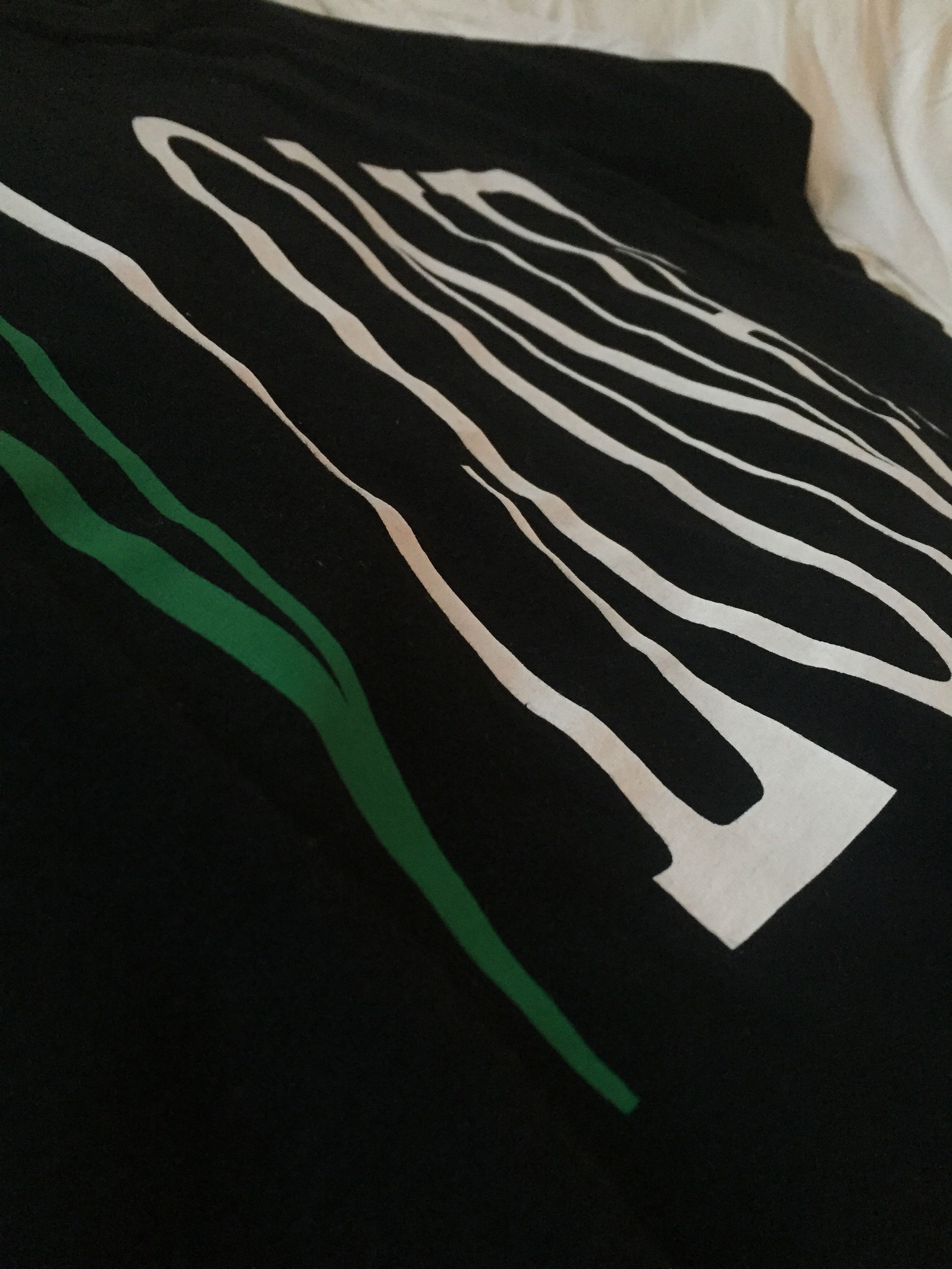 Off-White × Vlone Vlone x Off White Green V Size US M / EU 48-50 / 2 - 2 Thumbnail