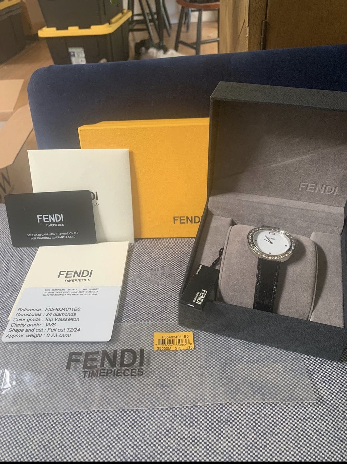 Fendi *RARE* New Fendi VVS Diamond Bezel Leather Strap Swiss Watch Size ONE SIZE - 4 Thumbnail