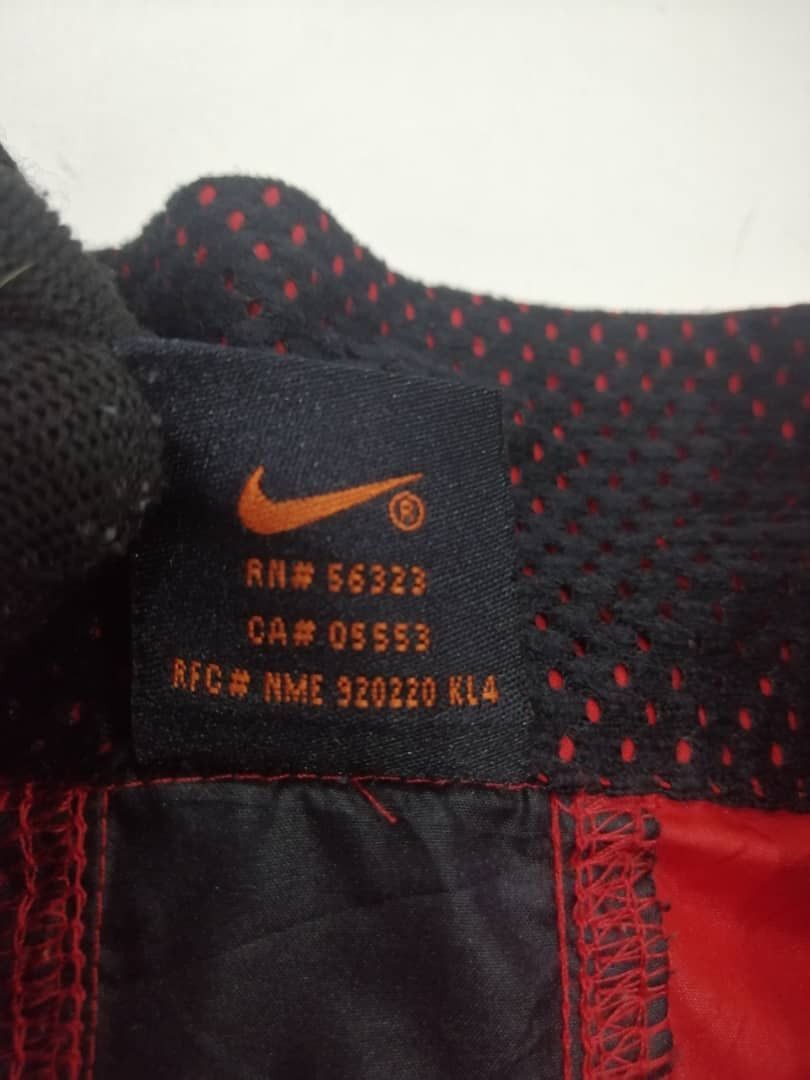 Nike ACG Nike ACG Vest Windbreaker Packable Design Size US L / EU 52-54 / 3 - 6 Thumbnail