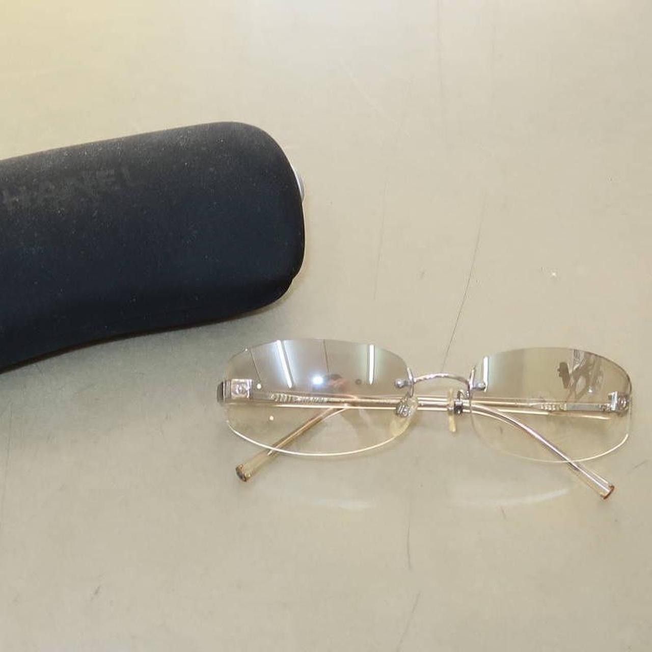 Chanel Chanel clear sunglasses Size ONE SIZE - 1 Thumbnail