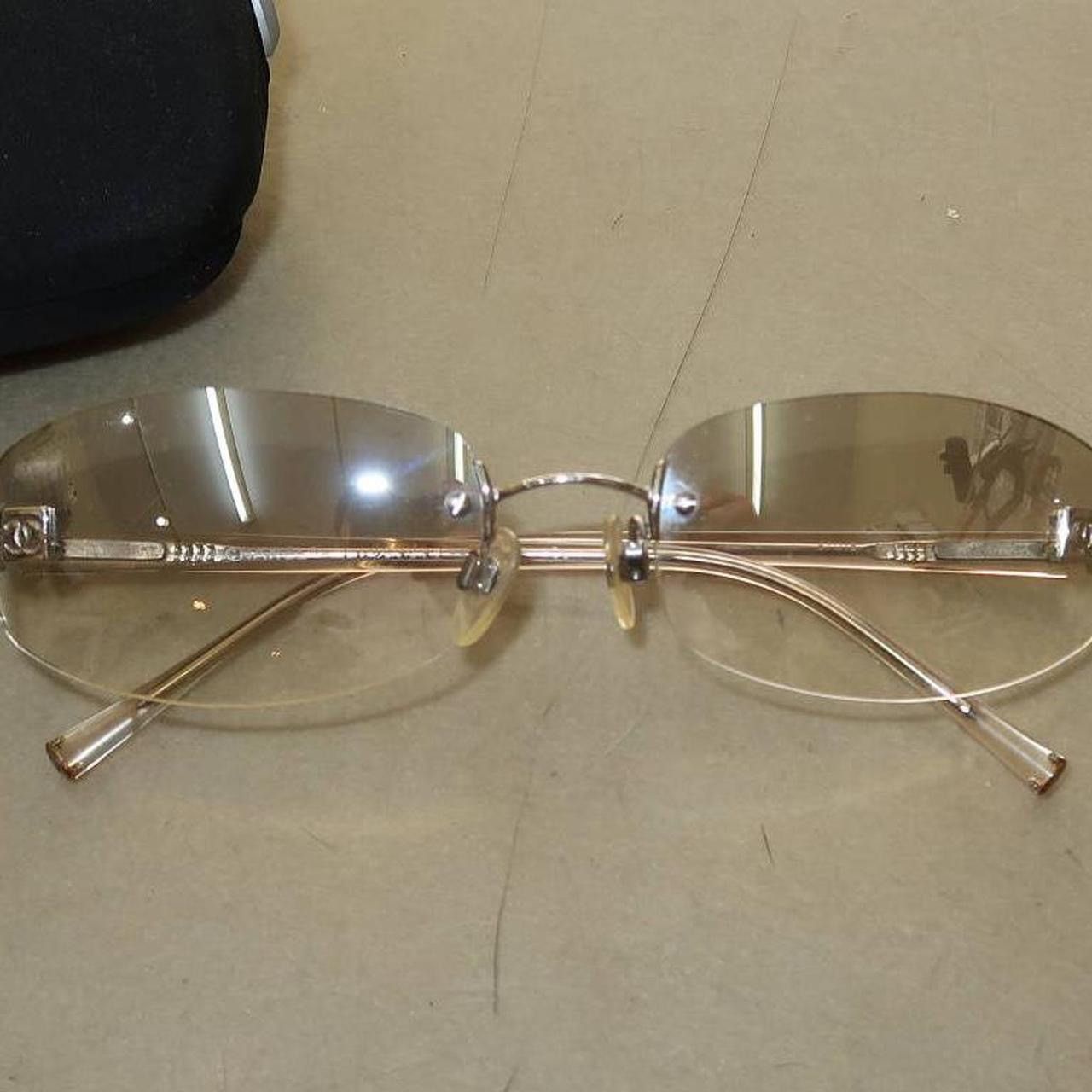 Chanel Chanel clear sunglasses Size ONE SIZE - 2 Thumbnail