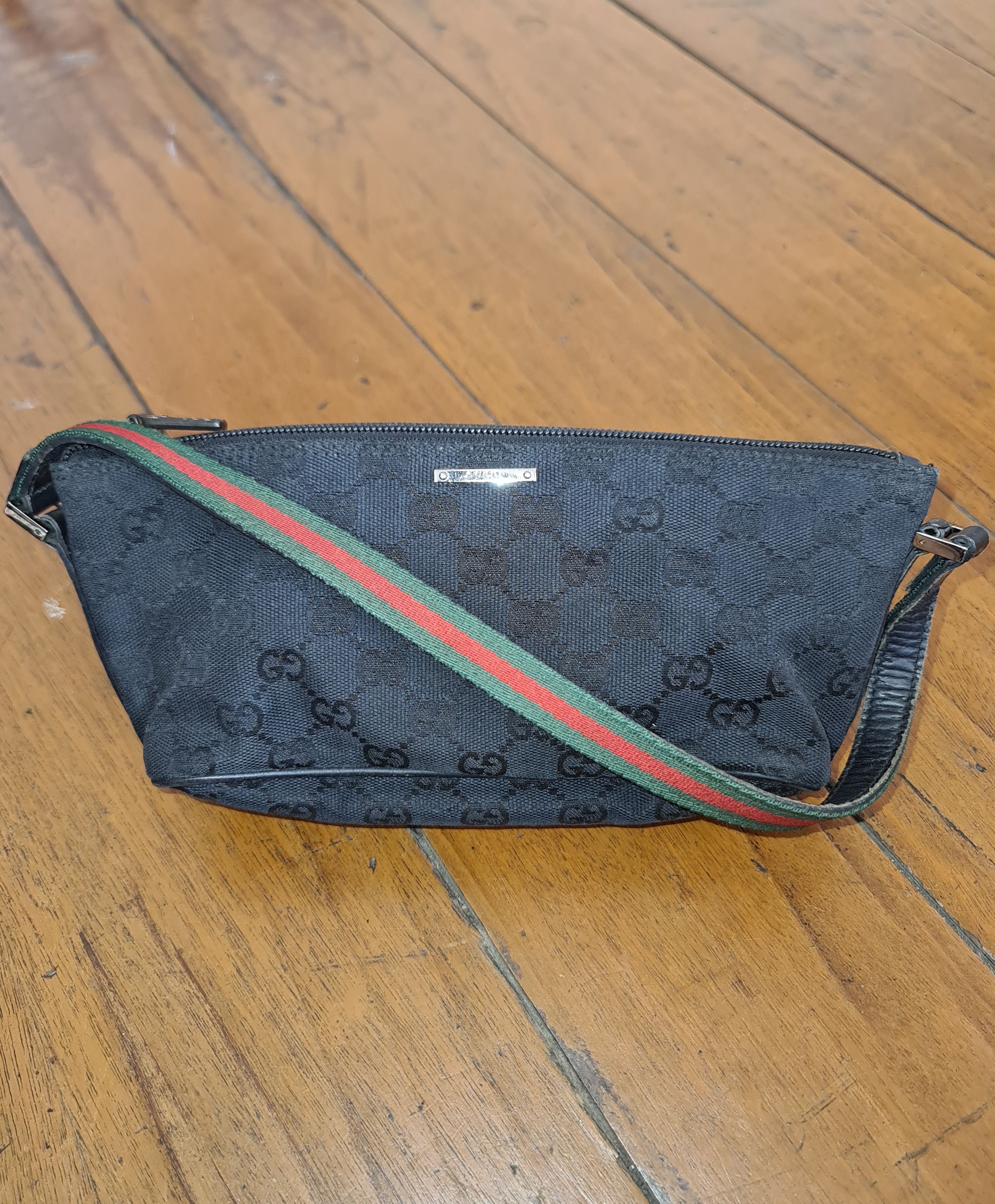 VTG Gucci Boat Pochette Bag