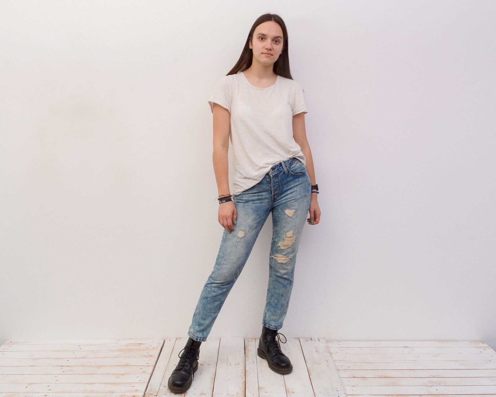Levi's Women's 501 Jeans Ripped Denim Trousers Pants Bottoms Size 33" - 1 Thumbnail