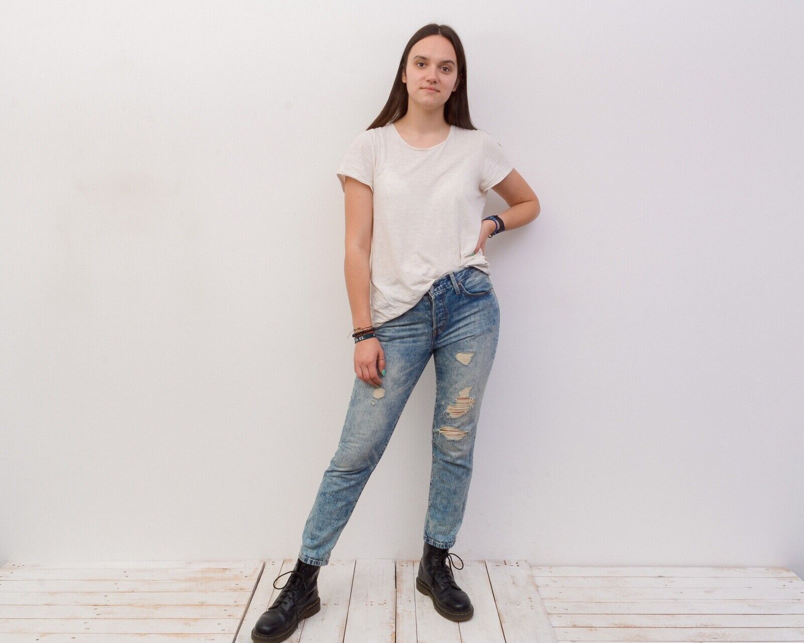 Levi's Women's 501 Jeans Ripped Denim Trousers Pants Bottoms Size 33" - 5 Thumbnail