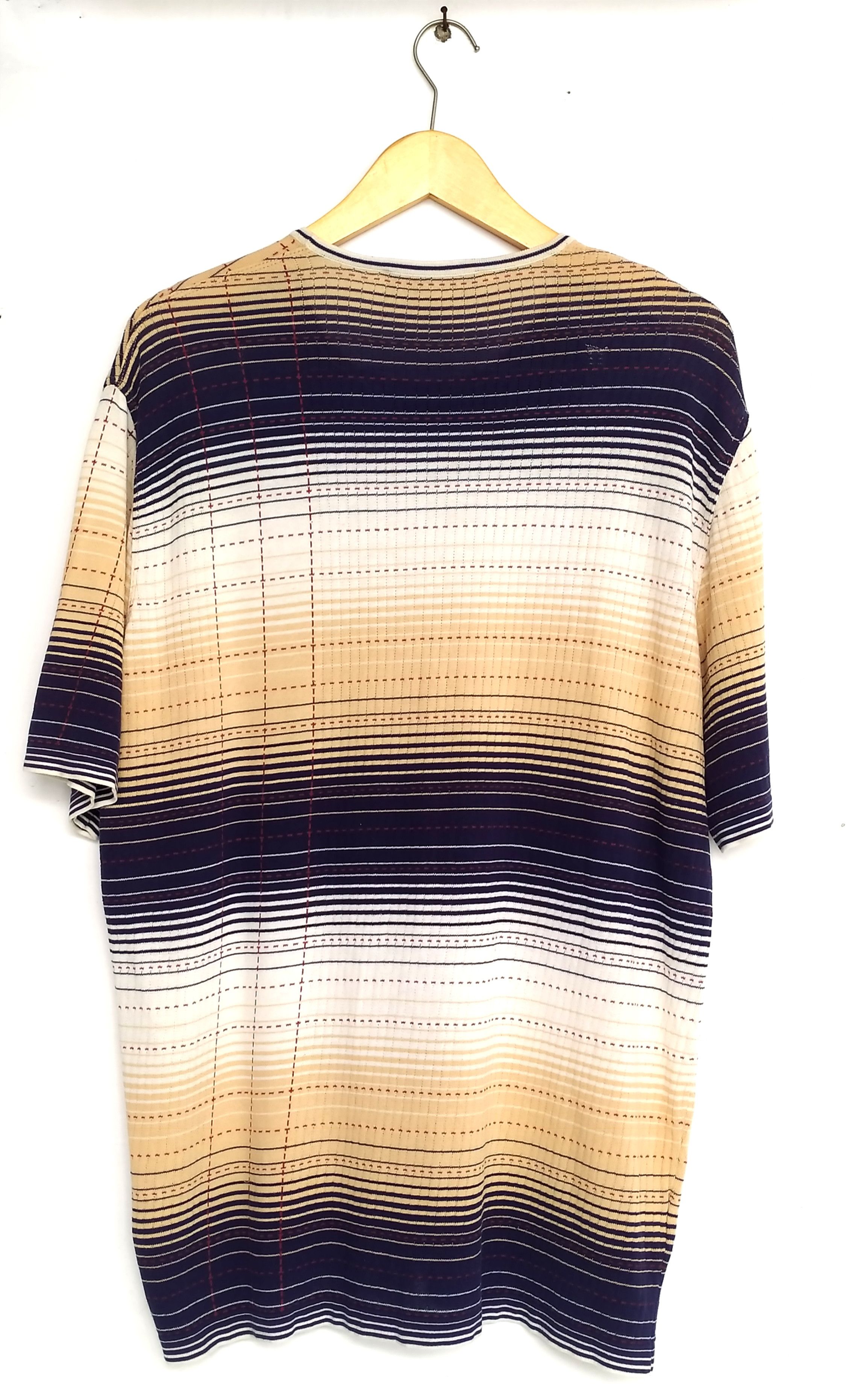 Yves Saint Laurent Vtg Yves Saint Laurent knit t shirt size 105 / L Size US L / EU 52-54 / 3 - 2 Thumbnail