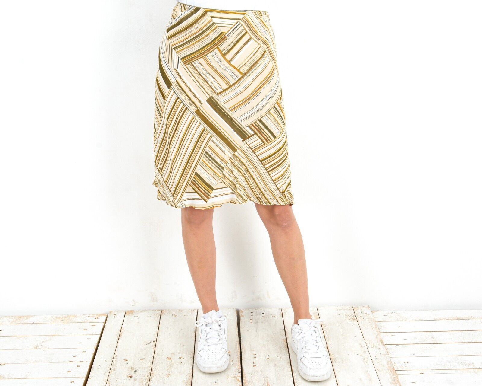 Other × Vintage Summer Skirt Knee Length Retro Pattern String Light Funky Size 32" / US 10 / IT 46 - 1 Thumbnail