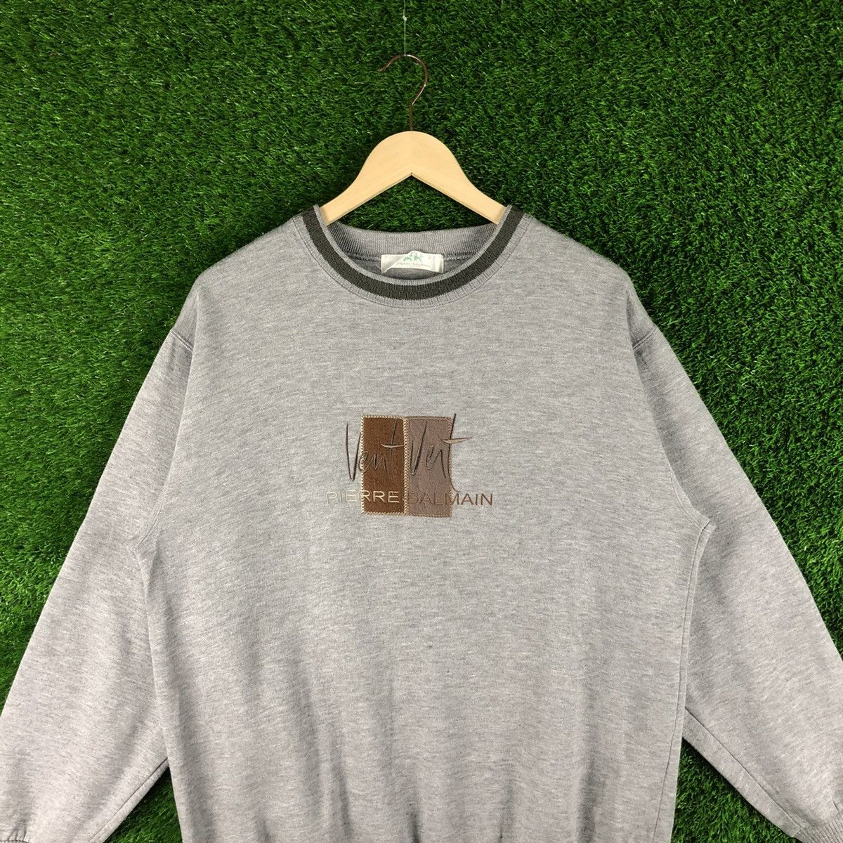 Pierre Balmain Vintage Pierre Balmain Vent Vert Sweatshirt Big Logo Size US M / EU 48-50 / 2 - 2 Thumbnail