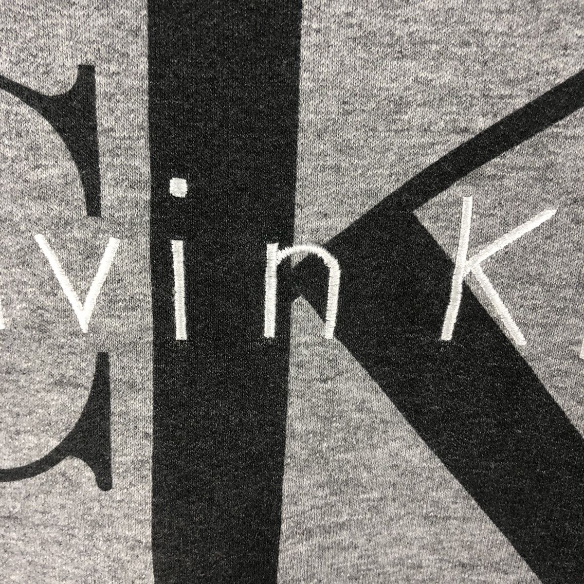 Calvin Klein × Vintage Vintage Calvin Klein Big Logo Sweatshirt Embroidered Size US M / EU 48-50 / 2 - 4 Thumbnail