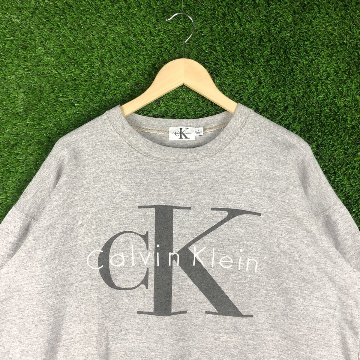 Calvin Klein × Vintage Vintage Calvin Klein Big Logo Sweatshirt Embroidered Size US M / EU 48-50 / 2 - 2 Thumbnail