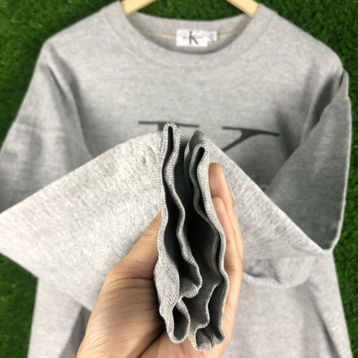 Calvin Klein × Vintage Vintage Calvin Klein Big Logo Sweatshirt Embroidered Size US M / EU 48-50 / 2 - 5 Thumbnail