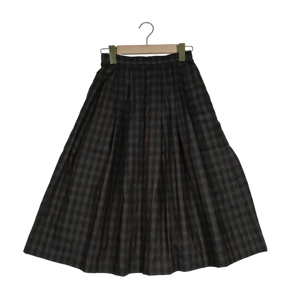 Burberrys’ Box Pleated Plaid Skirt