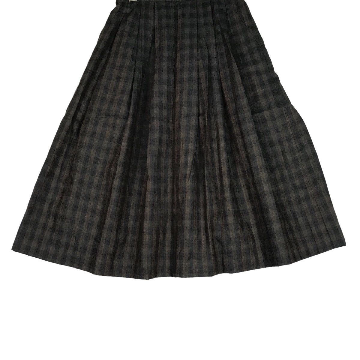 Burberrys’ Box Pleated Plaid Skirt