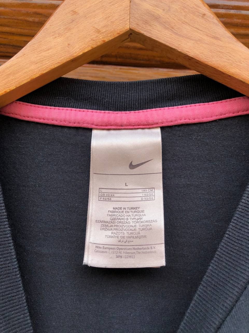 Nike × Nike ACG Vintage Nike Big logo T Shirt Size US L / EU 52-54 / 3 - 4 Thumbnail