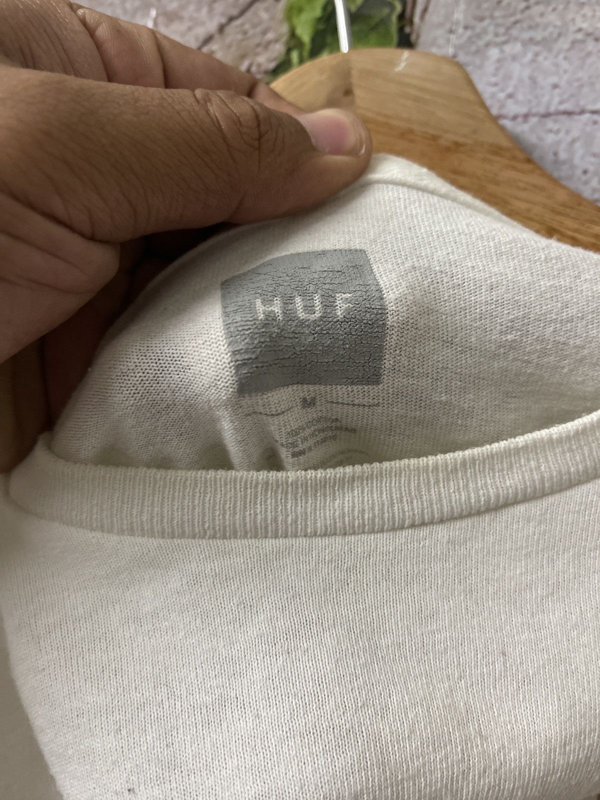 Huf 🔥HOT🔥VINTAGE HUF PHOTO SEXY GIRLS LONG SLEEVE VERY RARE Size US M / EU 48-50 / 2 - 6 Thumbnail