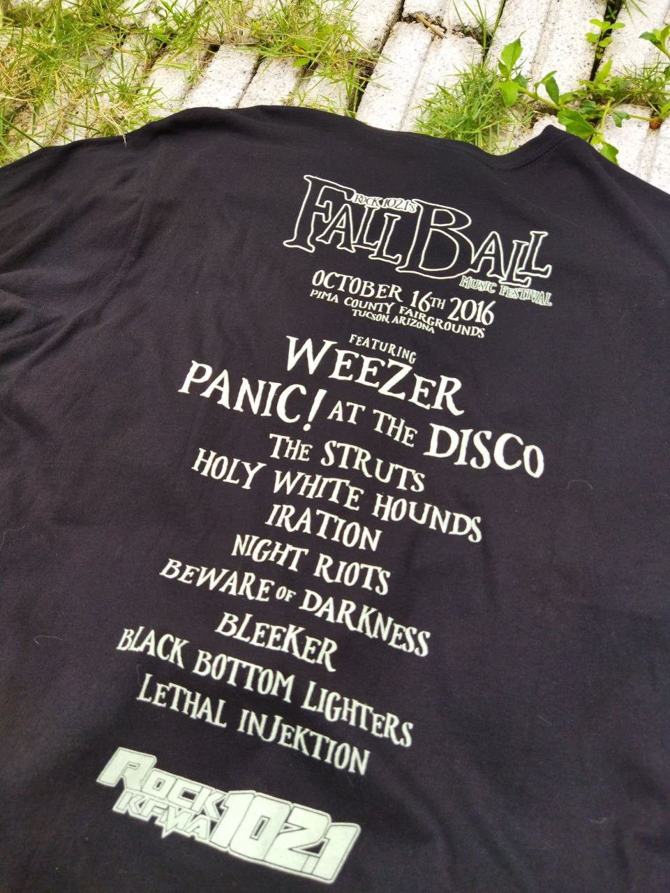 Band Tees Rock Fall Ball Music Festival Tee - Size L Size US L / EU 52-54 / 3 - 6 Thumbnail