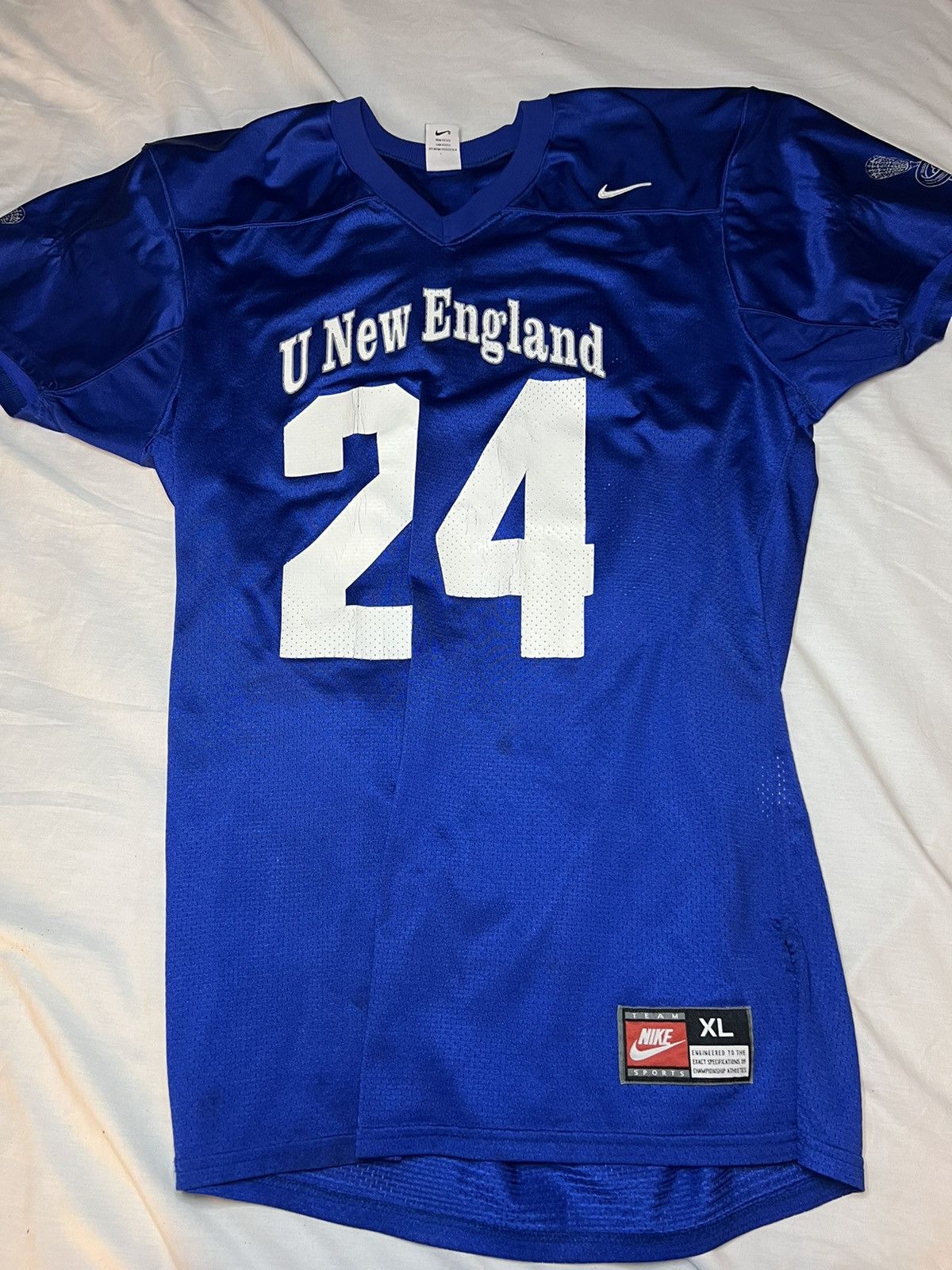 Vintage University of New England Lacrosse Jersey