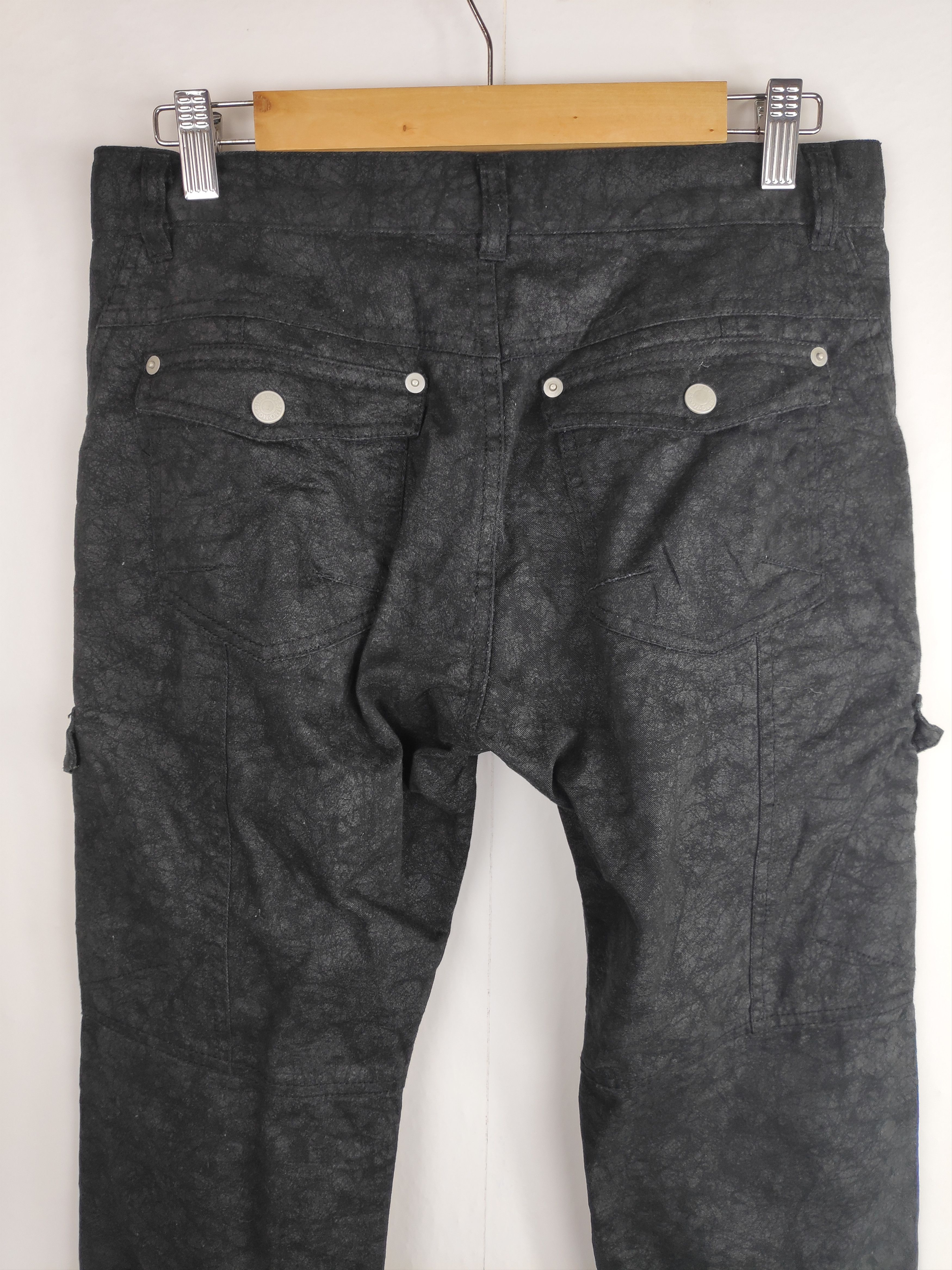 Designer × Japanese Brand Mossimo Jeans Zipper Punk Design Multi Pocket Black Cargo Size US 30 / EU 46 - 14 Thumbnail