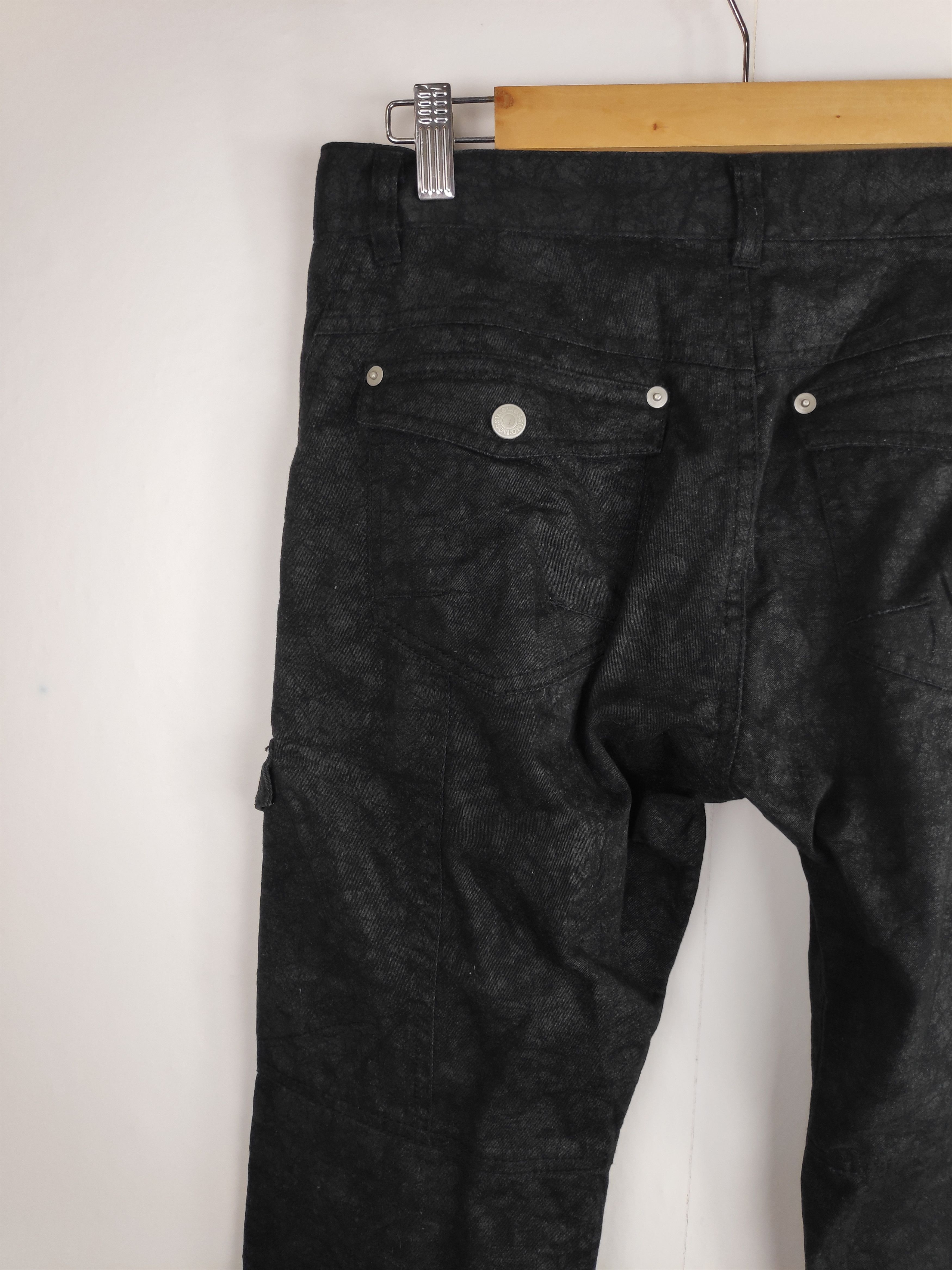 Designer × Japanese Brand Mossimo Jeans Zipper Punk Design Multi Pocket Black Cargo Size US 30 / EU 46 - 17 Thumbnail