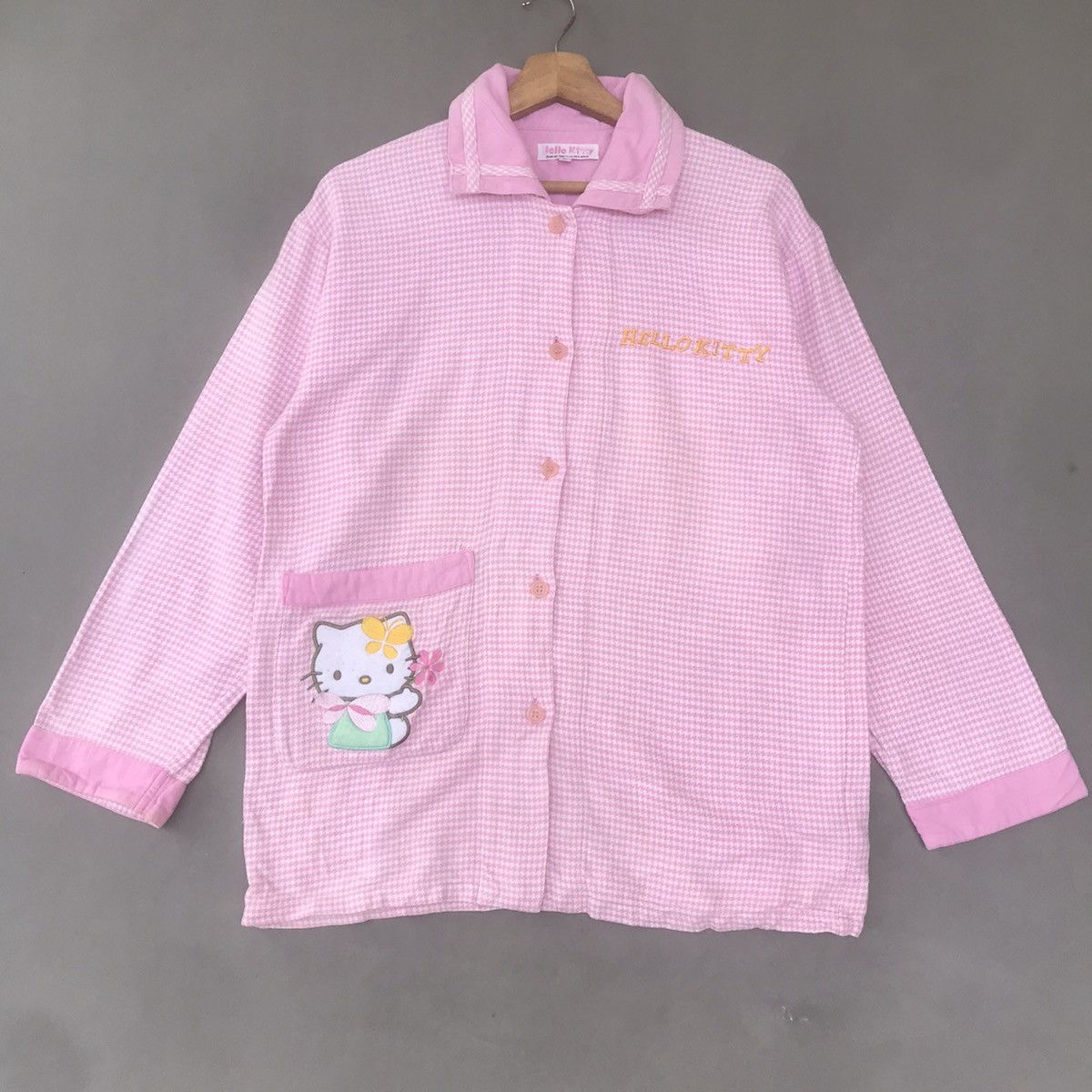 Vintage Hello Kitty Full Button