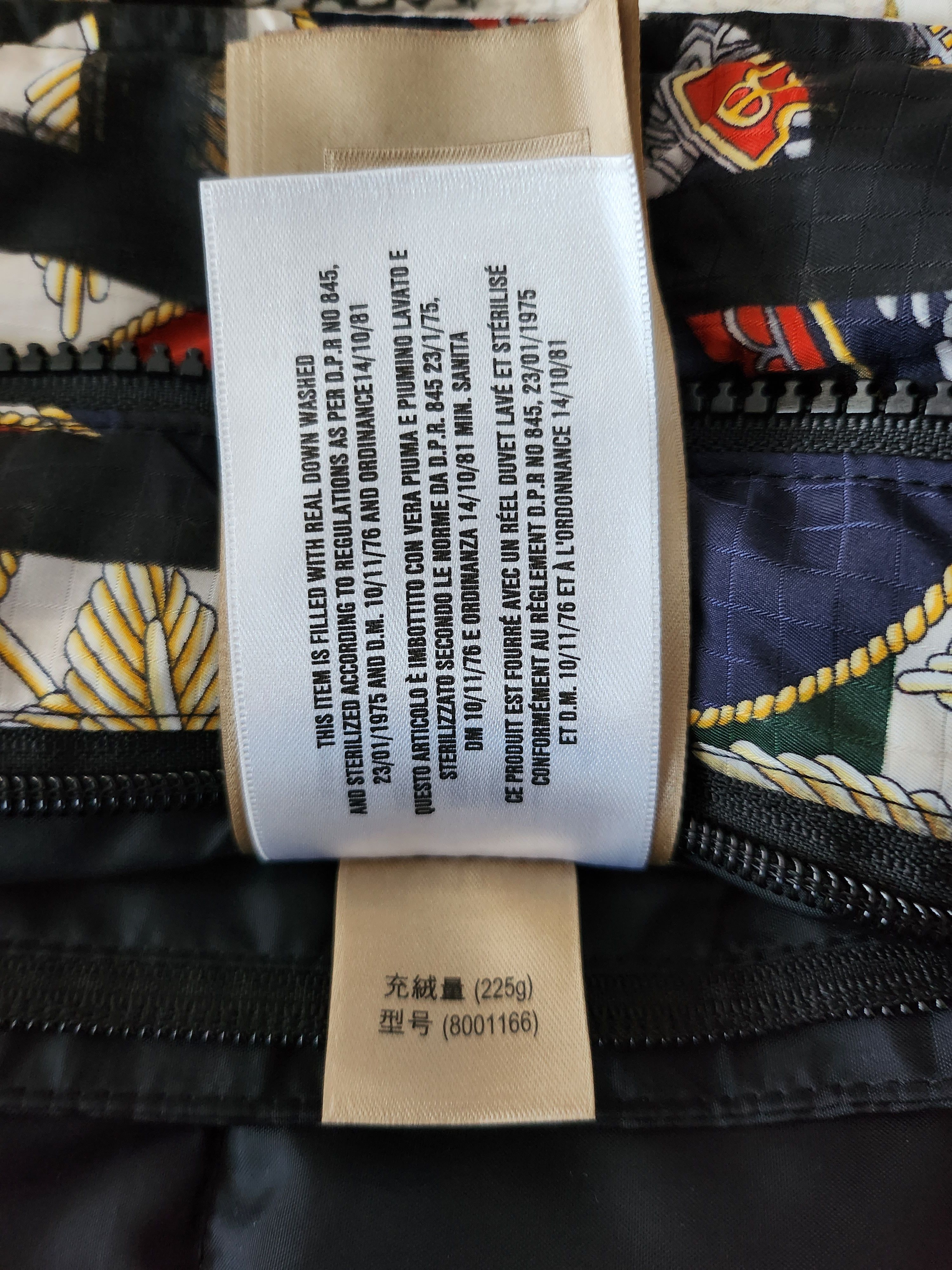 Burberry Burberry graffiti down jacket Size US M / EU 48-50 / 2 - 13 Thumbnail