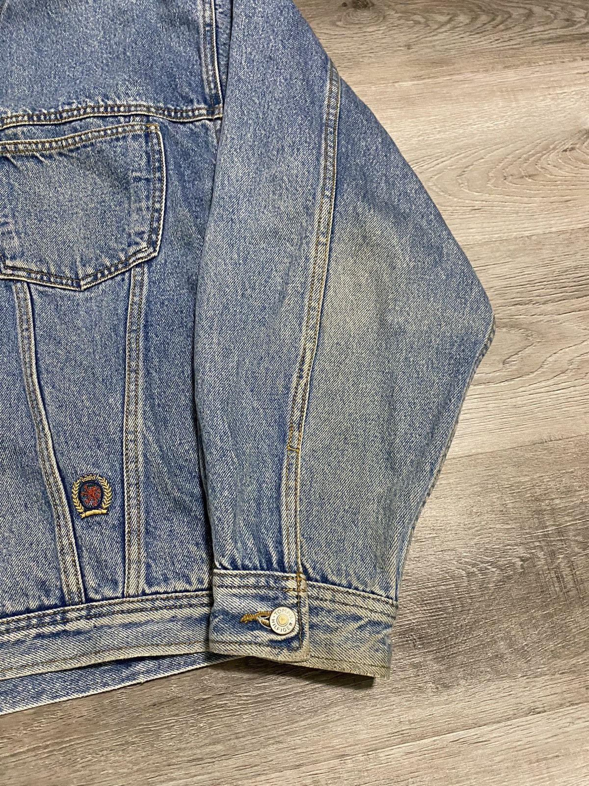 Tommy Hilfiger × Vintage Vintage 1990s Tommy Hilfiger Denim Crest Jacket Size US XL / EU 56 / 4 - 5 Thumbnail