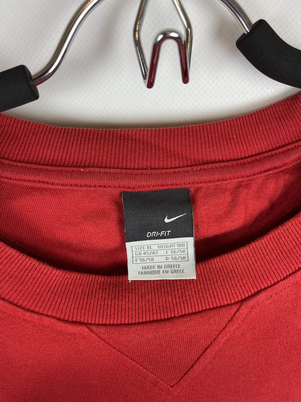 Nike Nike vintage y2k Basketball Regulation red black sweatshirt Size US XL / EU 56 / 4 - 6 Thumbnail
