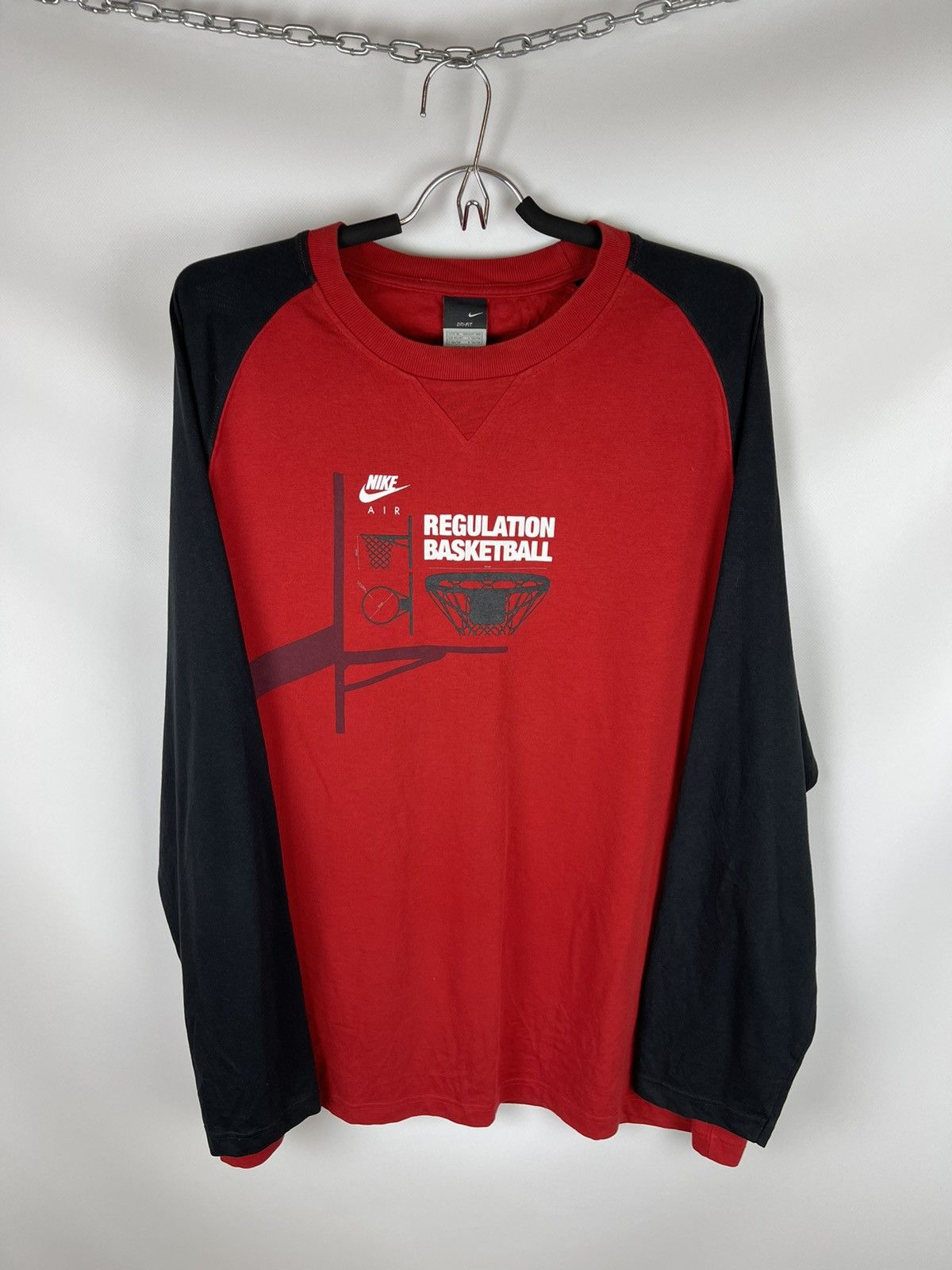 Nike Nike vintage y2k Basketball Regulation red black sweatshirt Size US XL / EU 56 / 4 - 1 Thumbnail