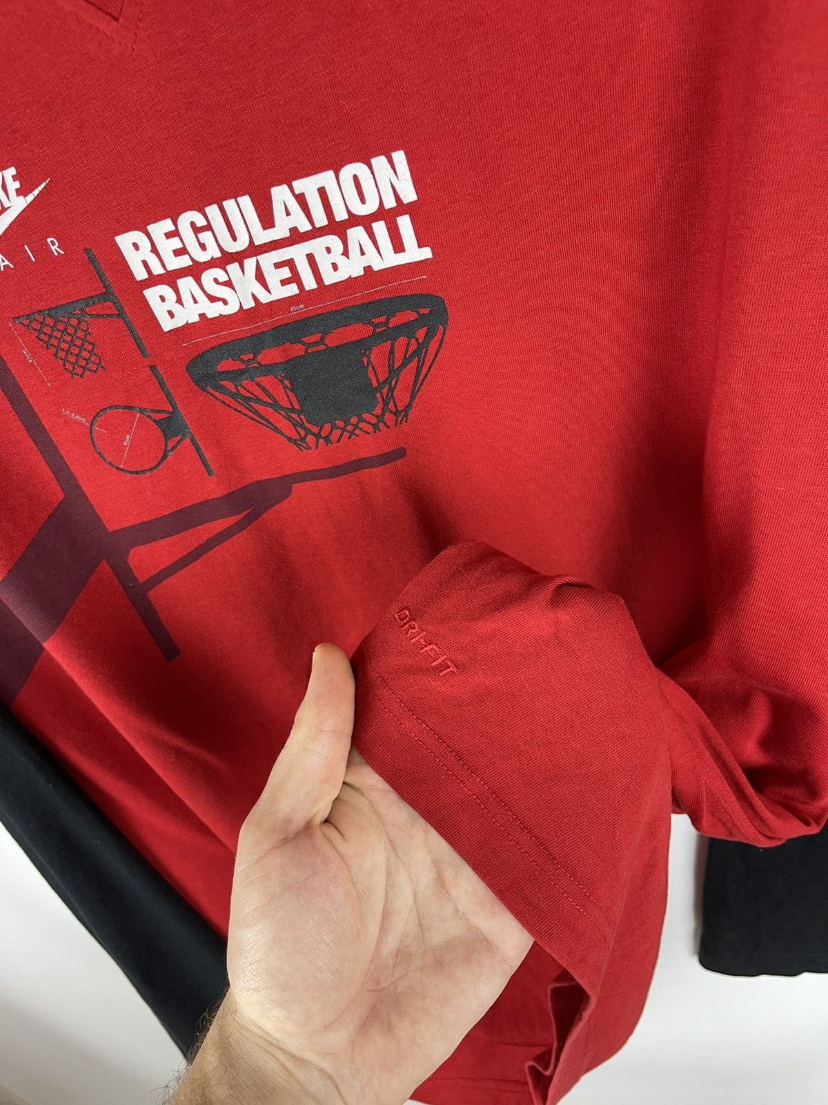 Nike Nike vintage y2k Basketball Regulation red black sweatshirt Size US XL / EU 56 / 4 - 7 Thumbnail