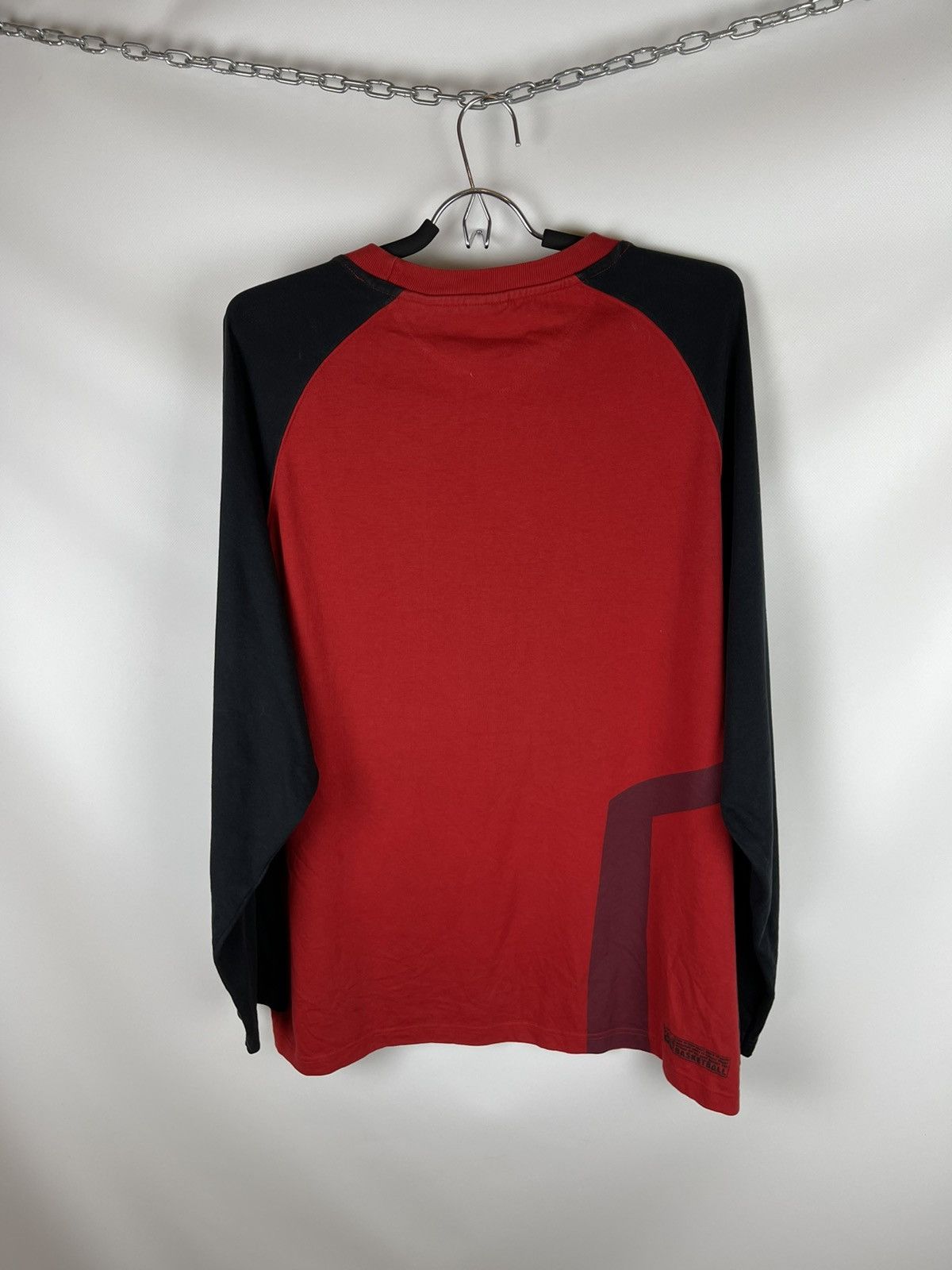 Nike Nike vintage y2k Basketball Regulation red black sweatshirt Size US XL / EU 56 / 4 - 9 Thumbnail