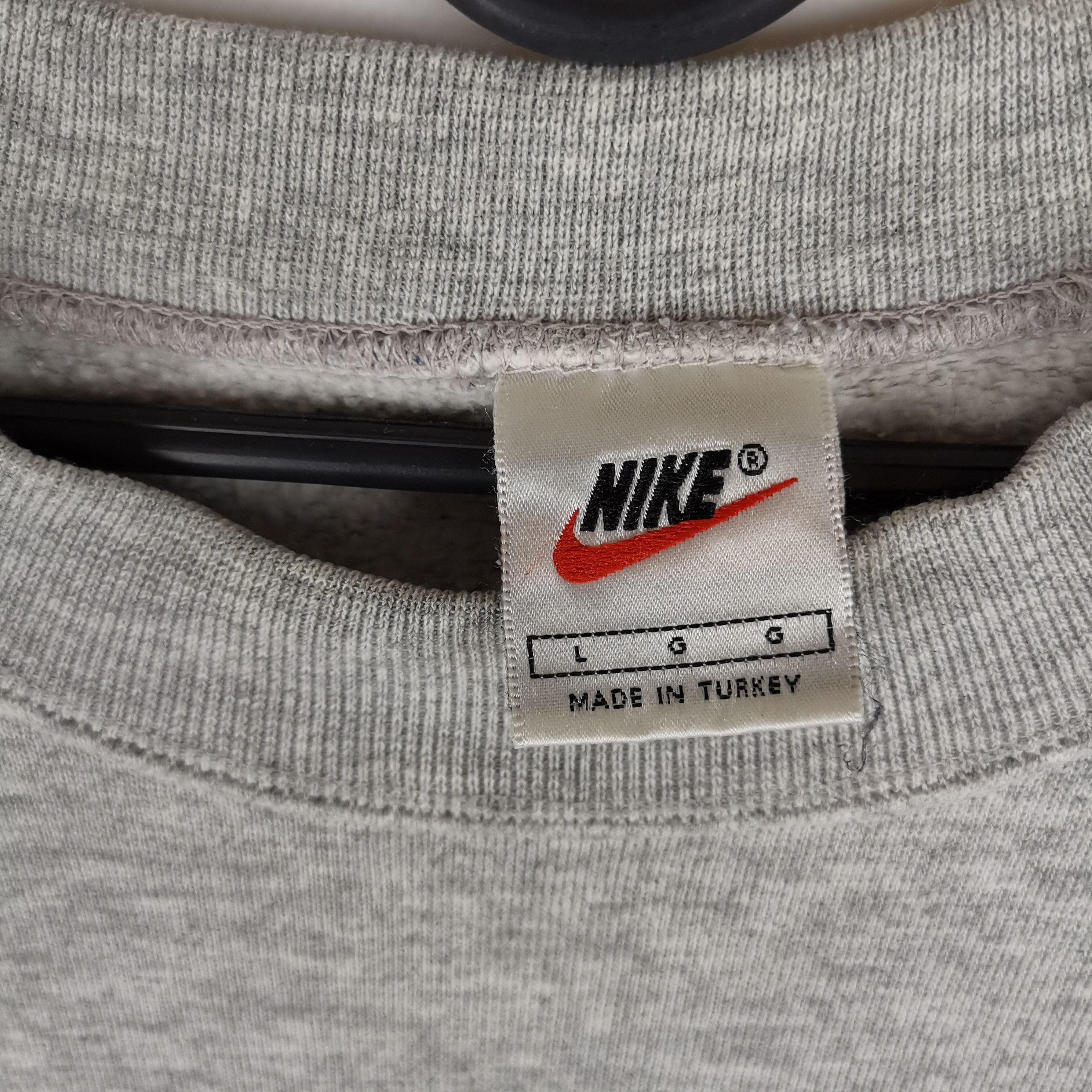 Nike Vintage 90s Nike Big swoosh gray sweatshirt Size US L / EU 52-54 / 3 - 7 Thumbnail