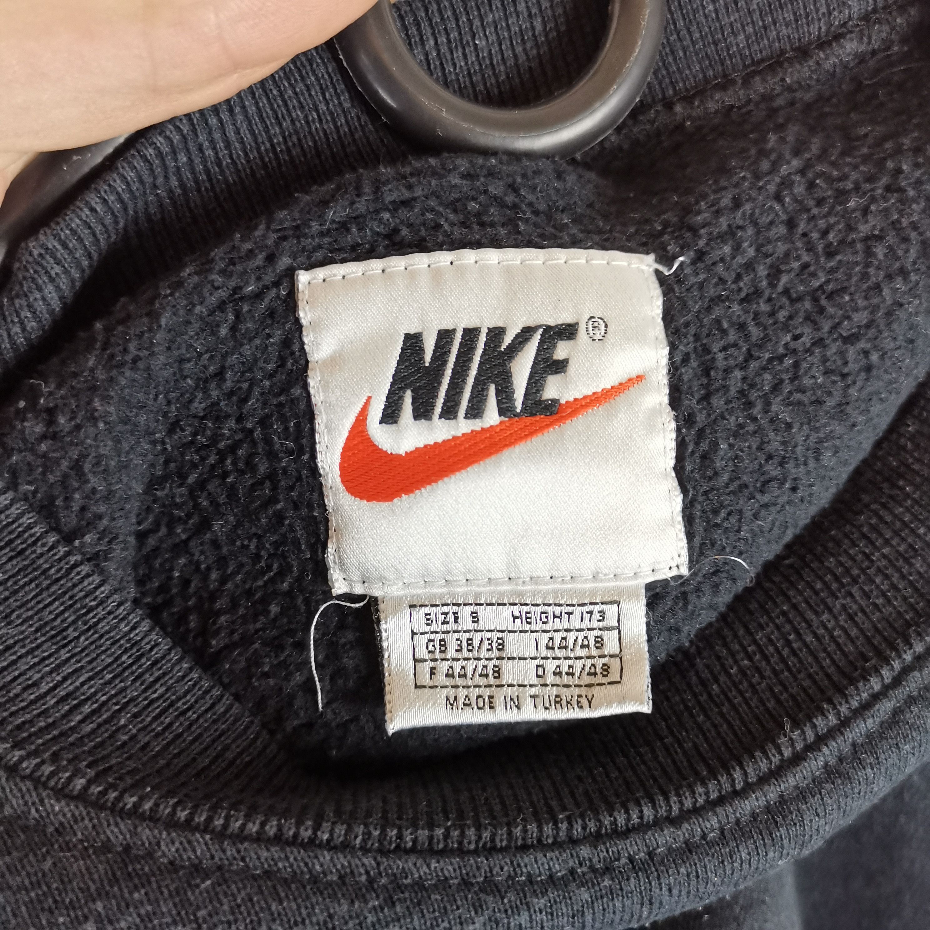 Nike Nike vintage 90s black logo sweatshirt Size US S / EU 44-46 / 1 - 3 Thumbnail