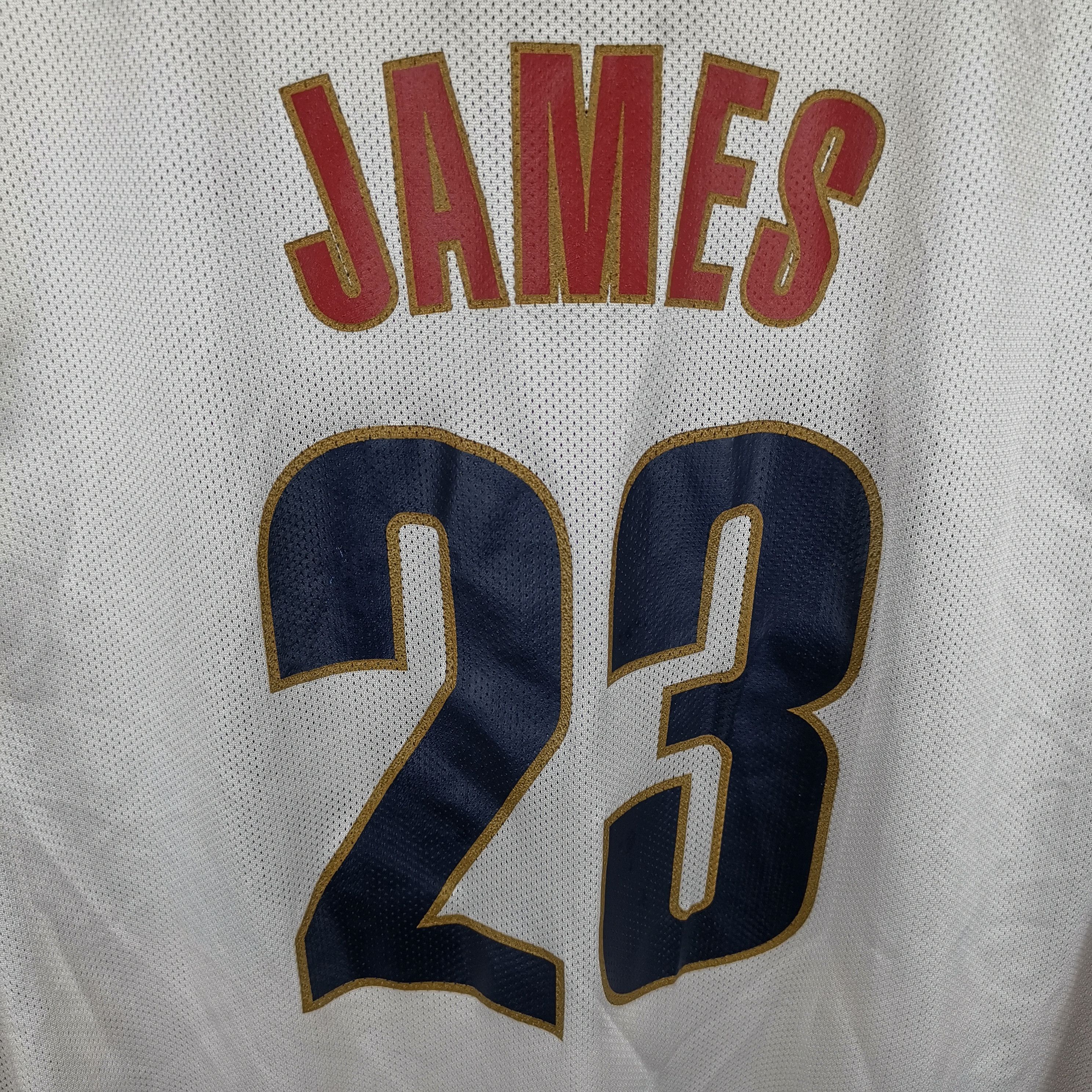 NBA Vintage Reebok Cleveland Cavaliers #23 Lebron James jersey Size US L / EU 52-54 / 3 - 6 Thumbnail