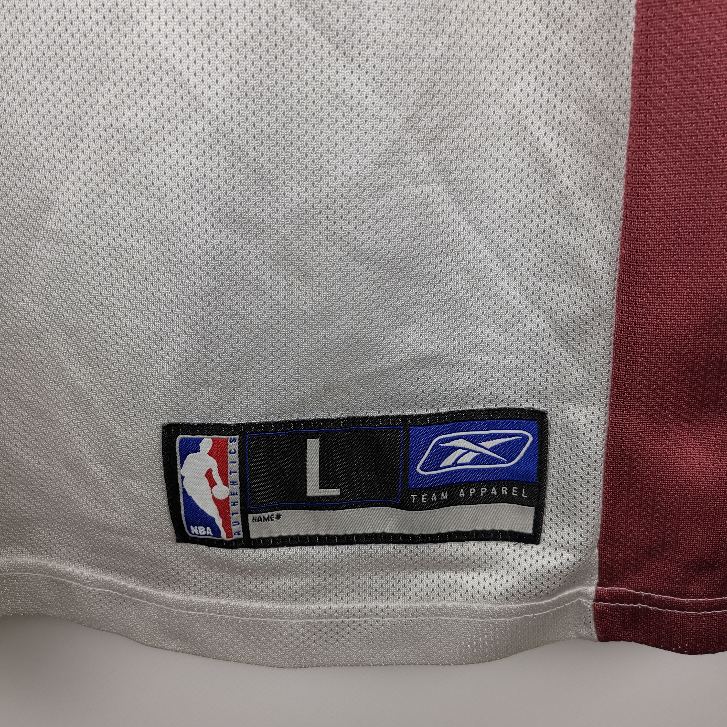 NBA Vintage Reebok Cleveland Cavaliers #23 Lebron James jersey Size US L / EU 52-54 / 3 - 8 Thumbnail