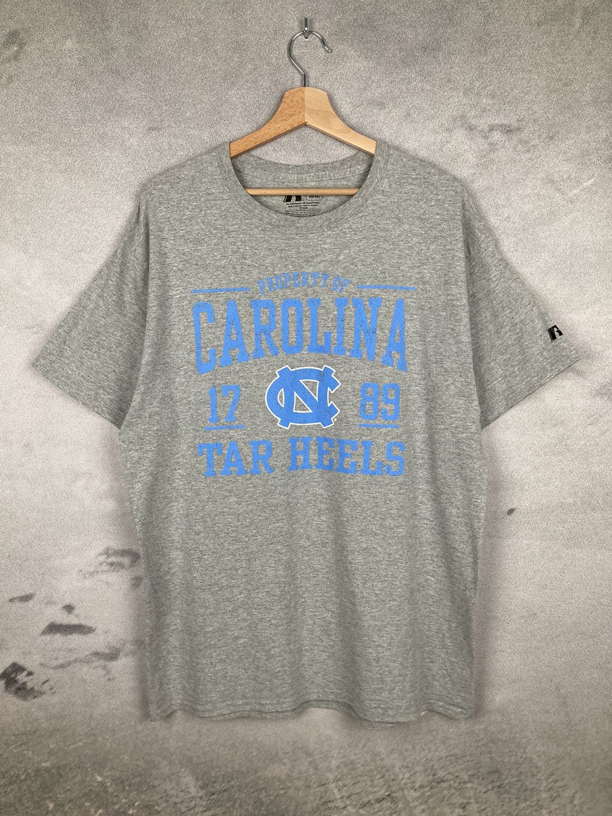 Russell Athletic Vintage Russell Athletic Carolina Tar Heels T Shirt Size US L / EU 52-54 / 3 - 1 Thumbnail