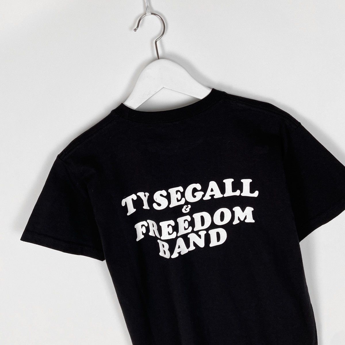 Band Tees Ty Segall & Freedom Band Rainbow Person tee Music band Size US S / EU 44-46 / 1 - 4 Thumbnail
