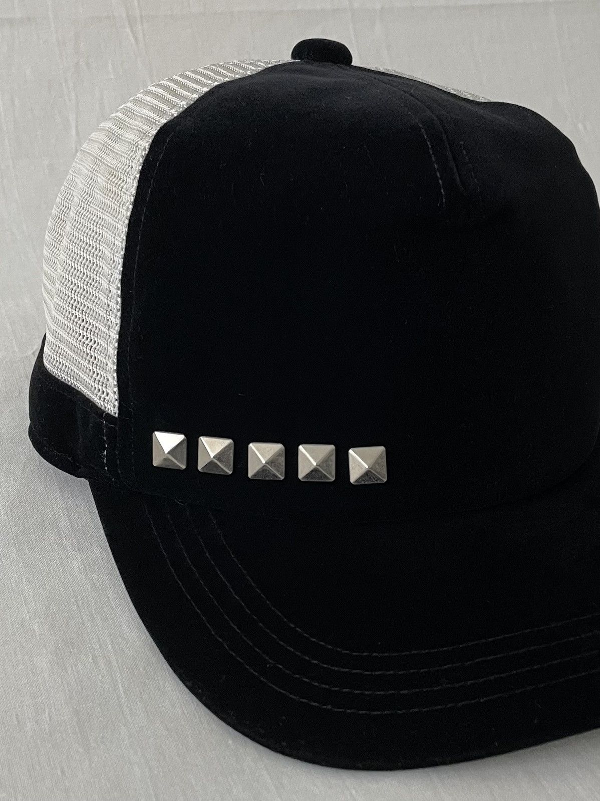 MasterPiece Vtg MasterPiece Velvet Trucket Hat Studded MSPC Japan Cap Size ONE SIZE - 4 Thumbnail