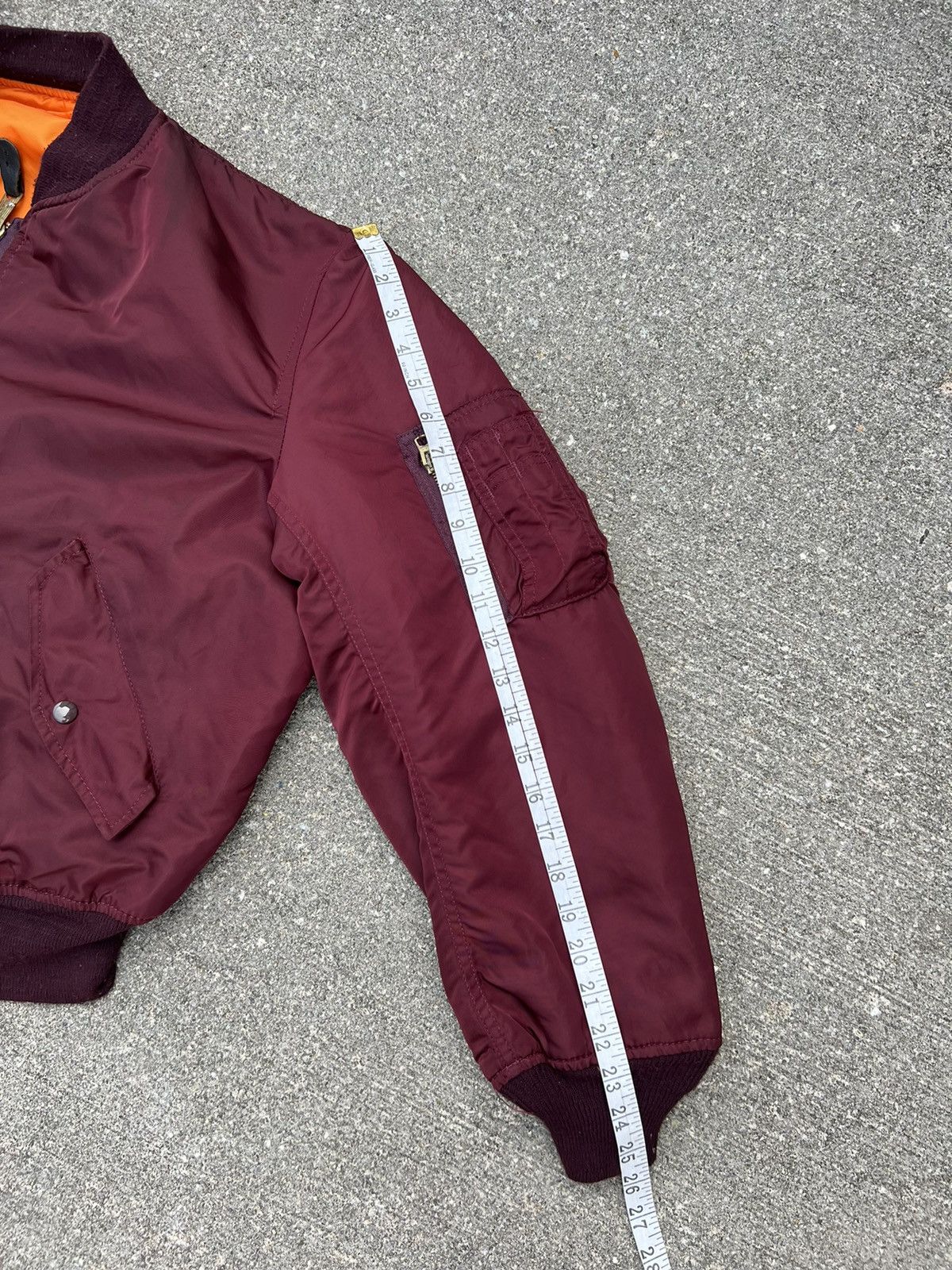 Alpha Industries Vintage 80s Alpha Industries IDEAL Zip Ox Blood MA-1 Bomber Size US L / EU 52-54 / 3 - 14 Thumbnail