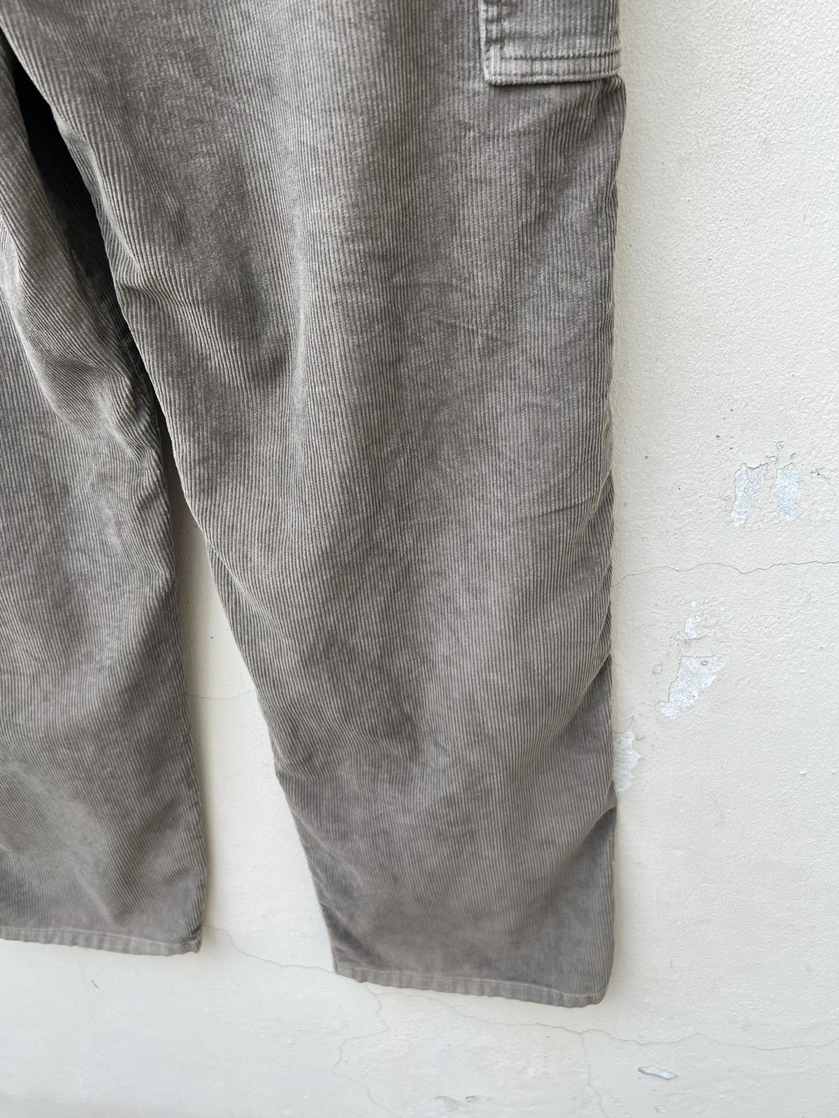 Levi's × Vintage Vintage 2000s Levi’s Silvertab Sun Fade Cord Trashed Pant Size US 33 - 21 Thumbnail