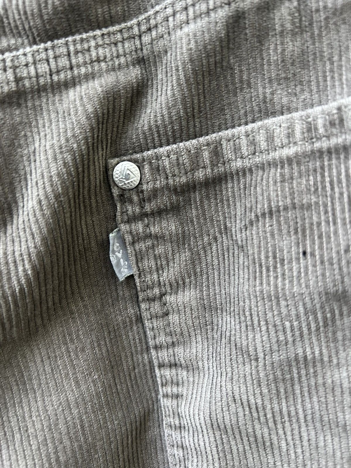 Levi's × Vintage Vintage 2000s Levi’s Silvertab Sun Fade Cord Trashed Pant Size US 33 - 20 Thumbnail