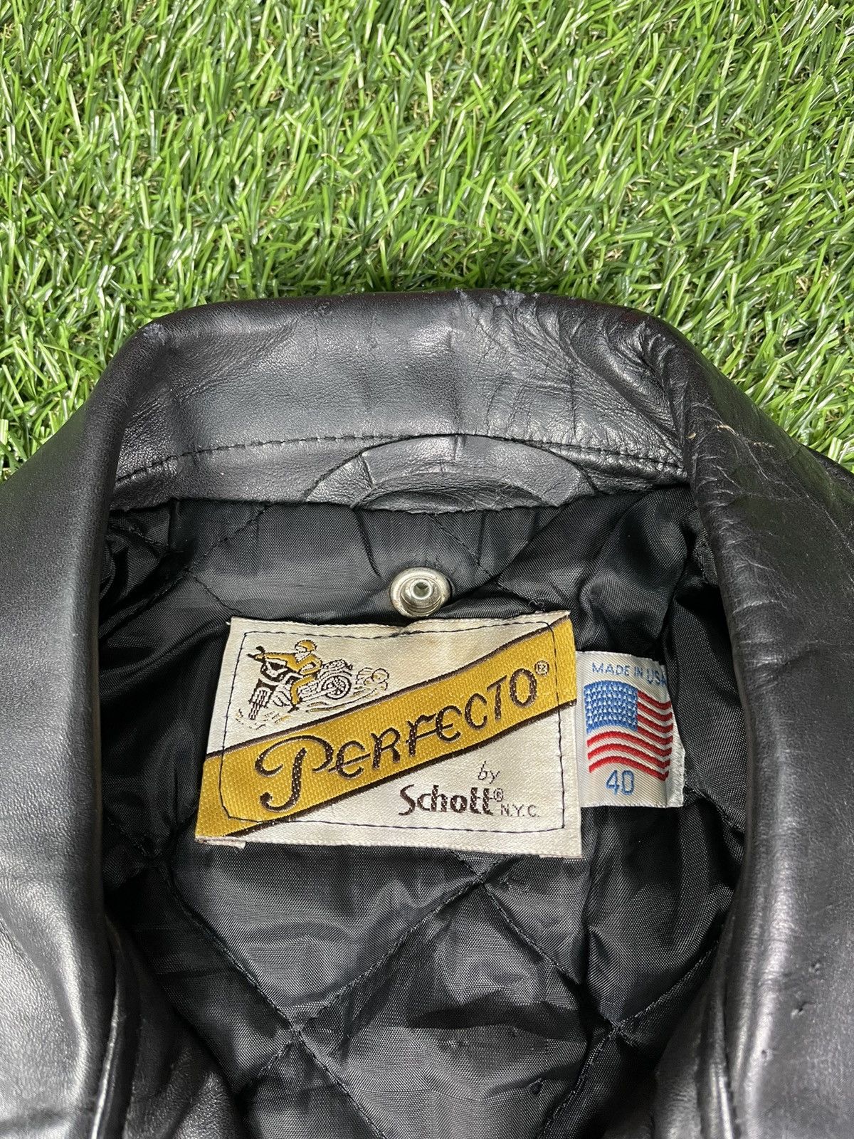Schott 618Vintage Schott Perfecto Size US M / EU 48-50 / 2 - 5 Thumbnail