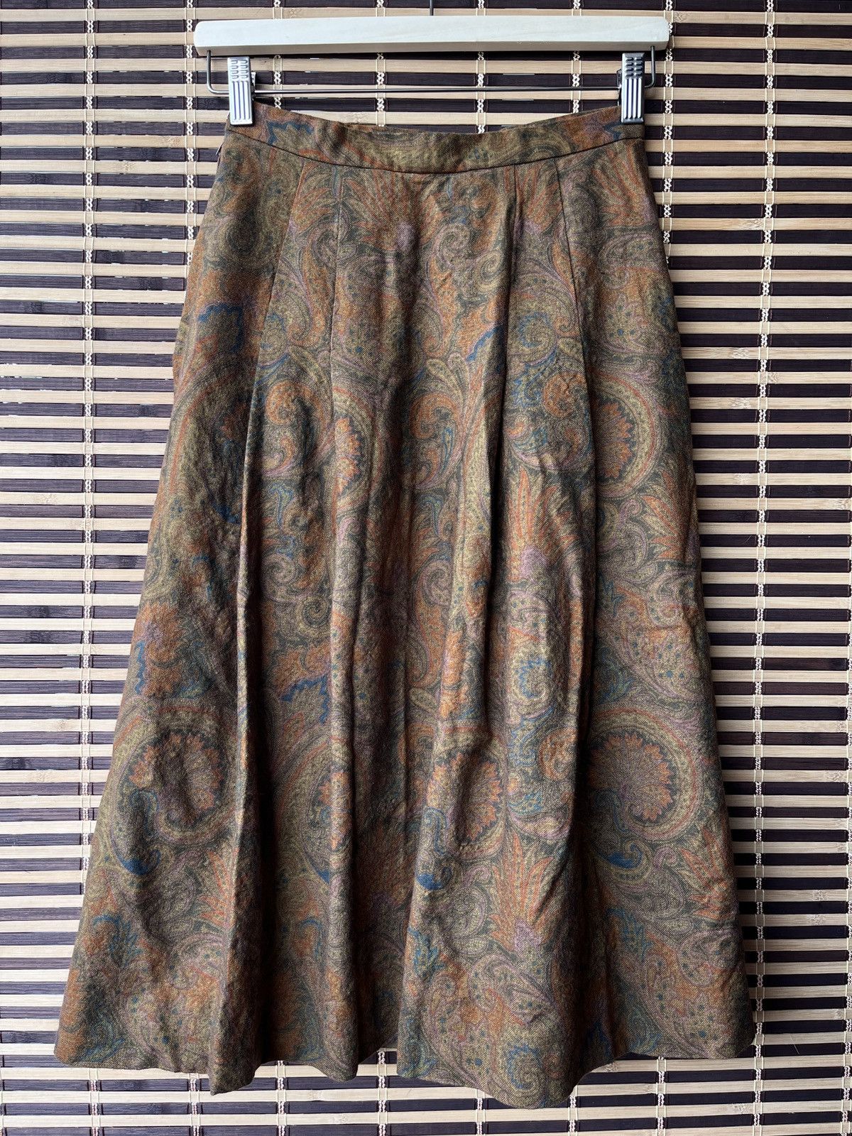 Burberry × Vintage Vintage Burberrys Midi Skirt Size 24" / US 00 / IT 34 - 18 Thumbnail