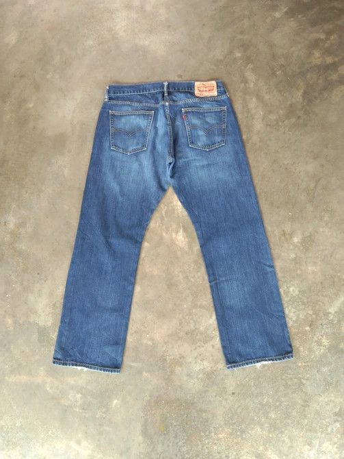 Levi's Vintage Levi's Jeans 514 Straight Leg Distressed Denim 34x30 Size US 34 / EU 50 - 2 Thumbnail