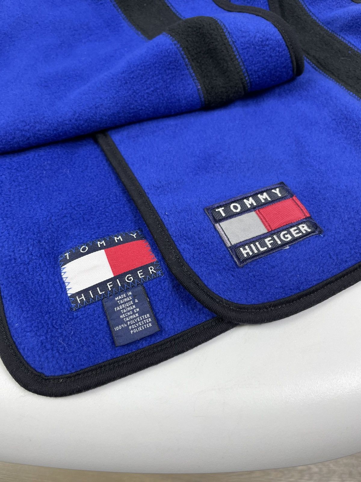 Tommy Hilfiger Tommy Hilfiger Fleece Soft Scarf Size ONE SIZE - 3 Thumbnail