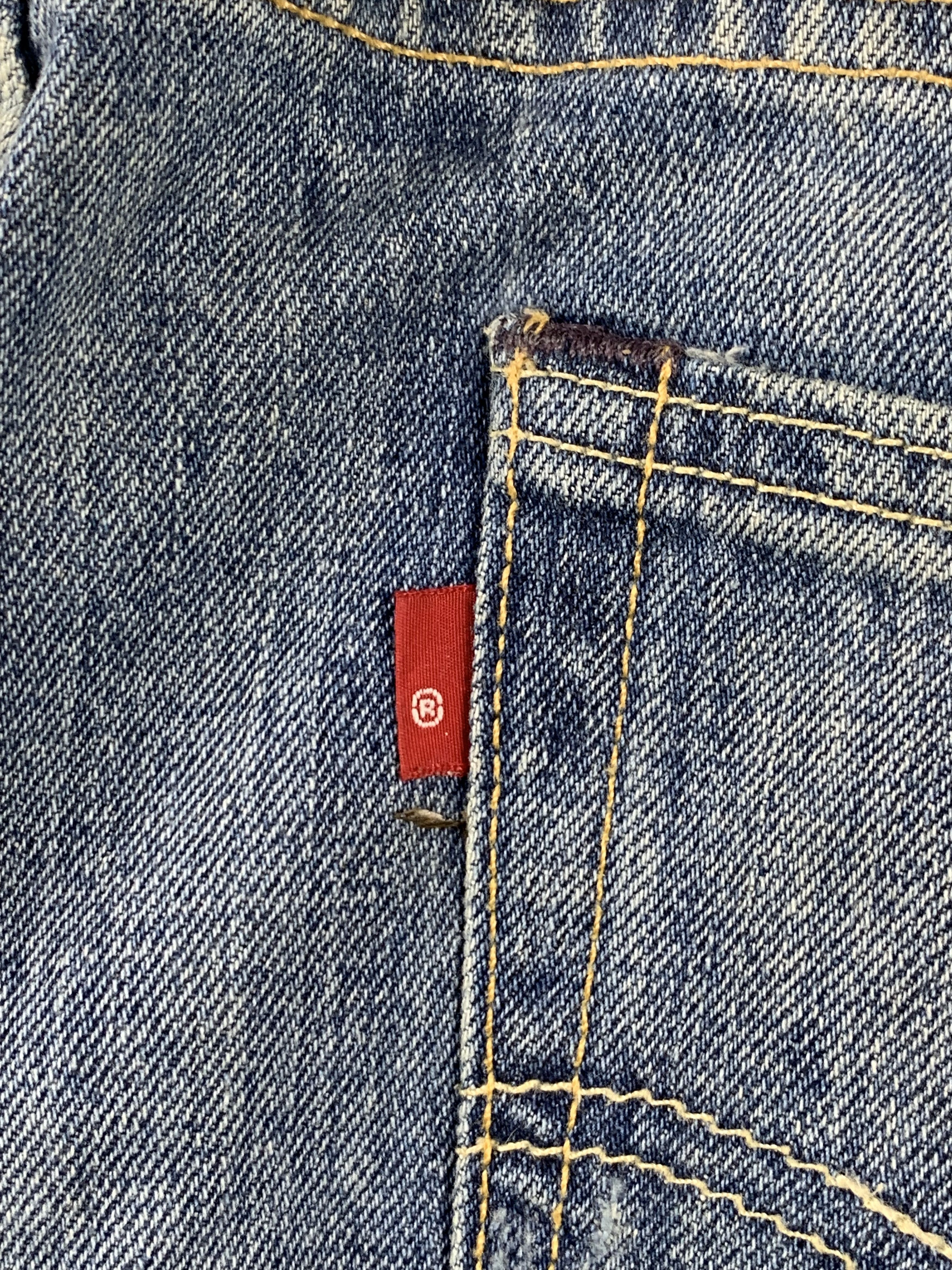 Levi's Vintage Distressed Levis 514 Faded Blue Jeans DP2038 Size US 35 - 5 Thumbnail