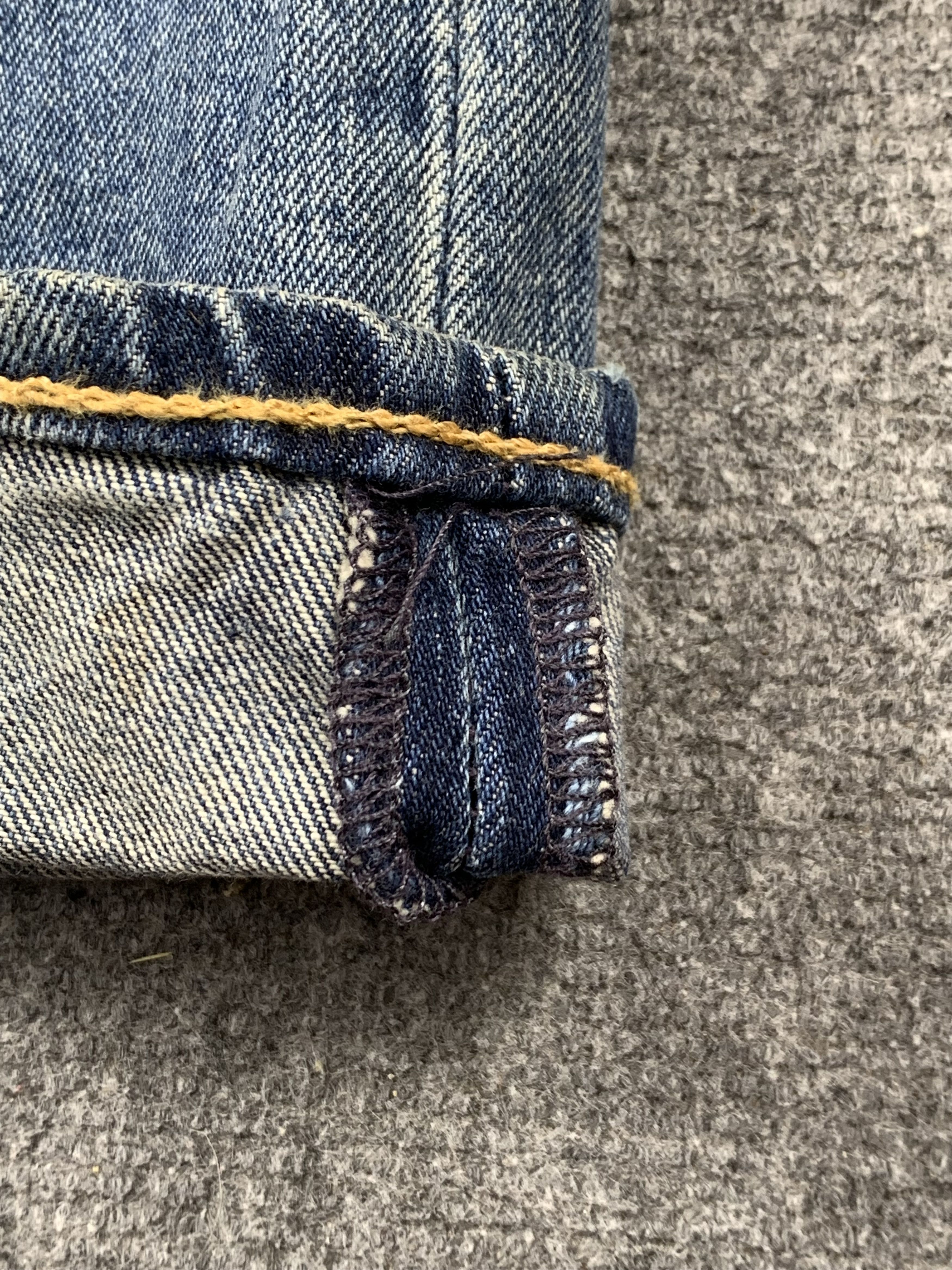 Levi's Vintage Distressed Levis 514 Faded Blue Jeans DP2038 Size US 35 - 18 Thumbnail