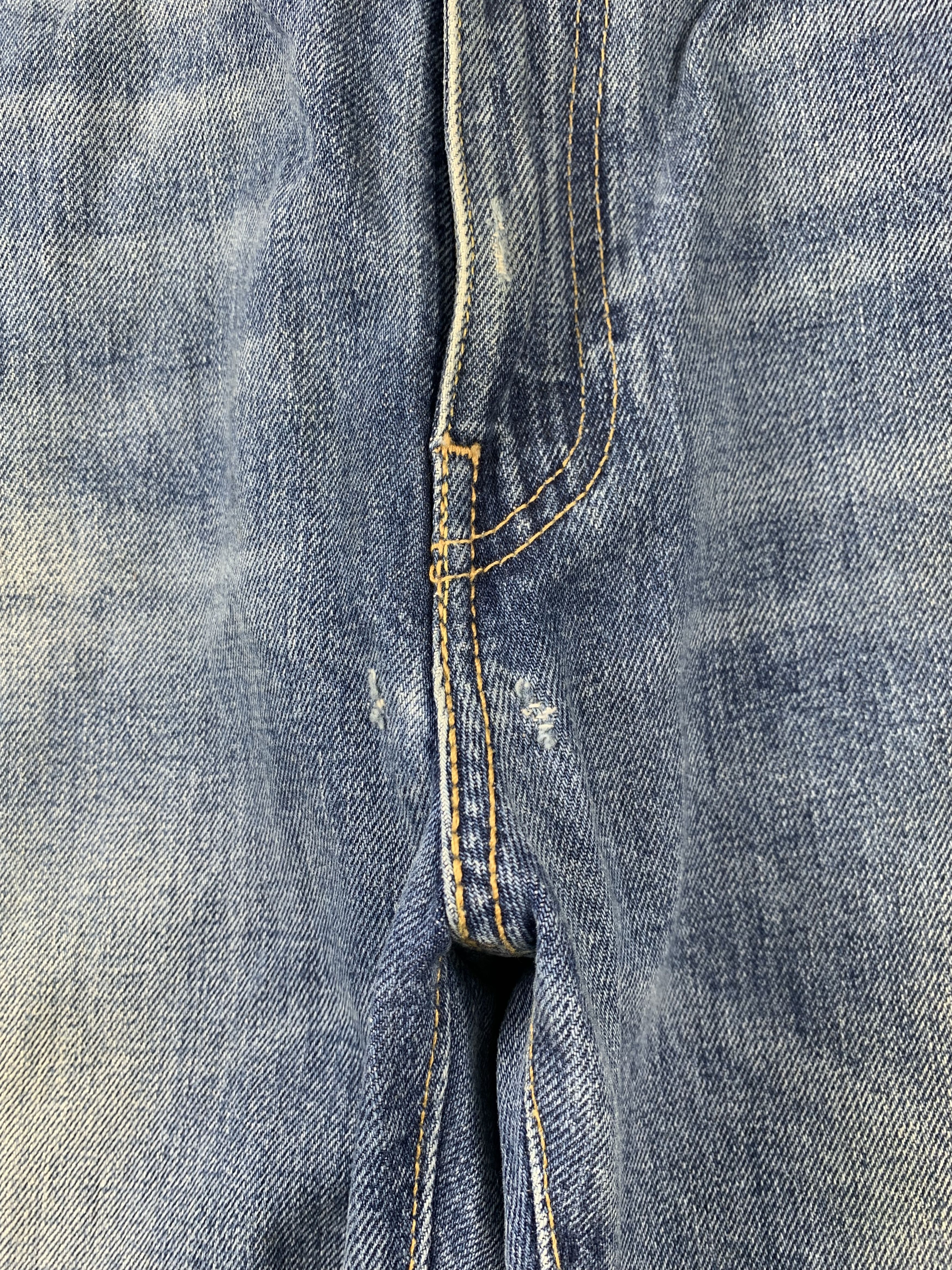 Levi's Vintage Distressed Levis 514 Faded Blue Jeans DP2038 Size US 35 - 17 Thumbnail